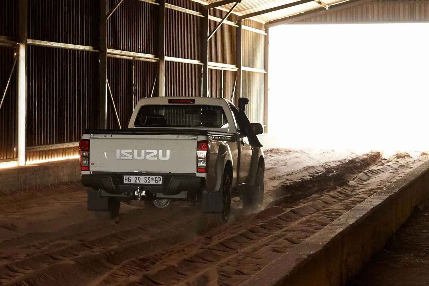 20180324_Isuzu_223-1.jpg