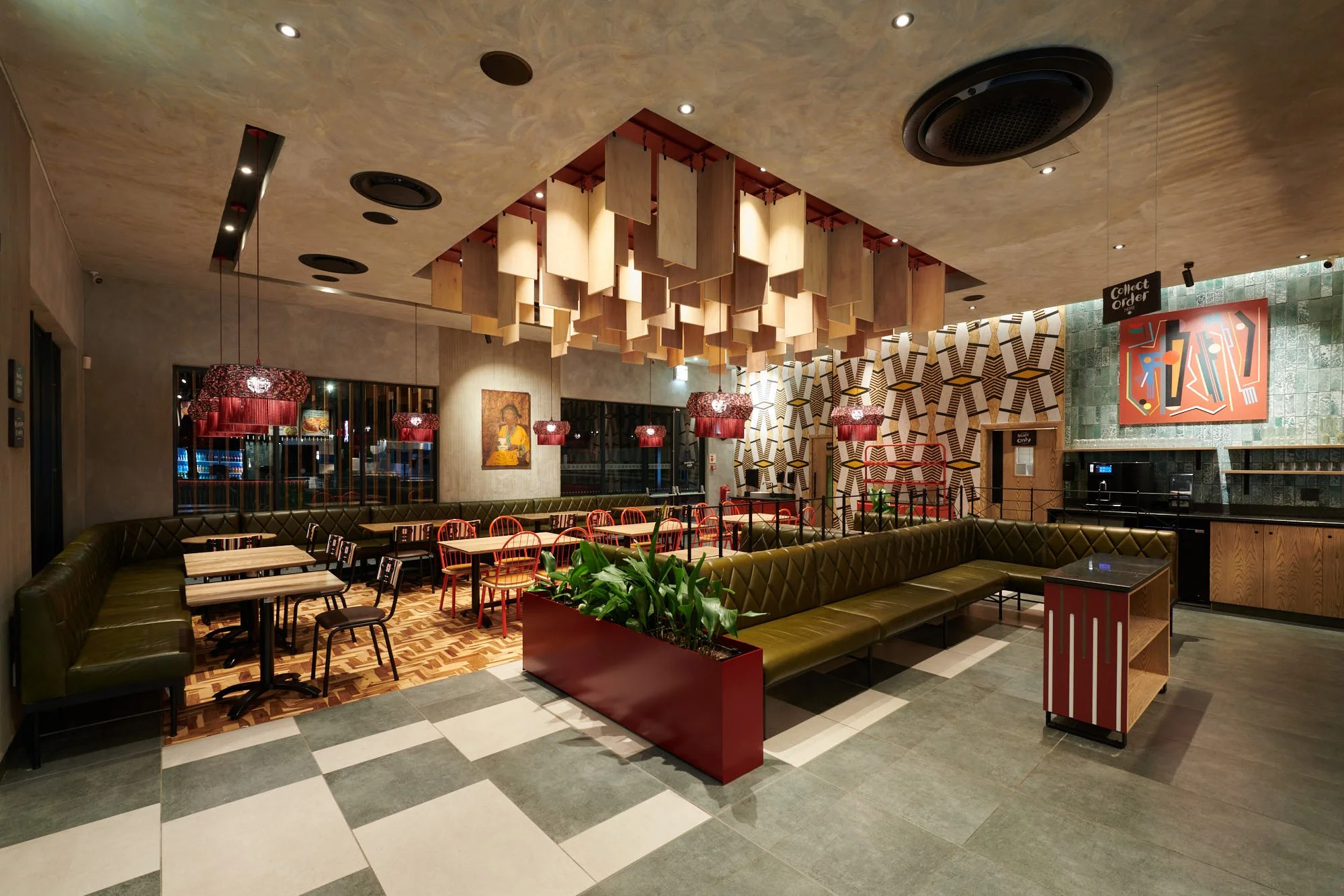 220816_Nandos_002 1.jpg