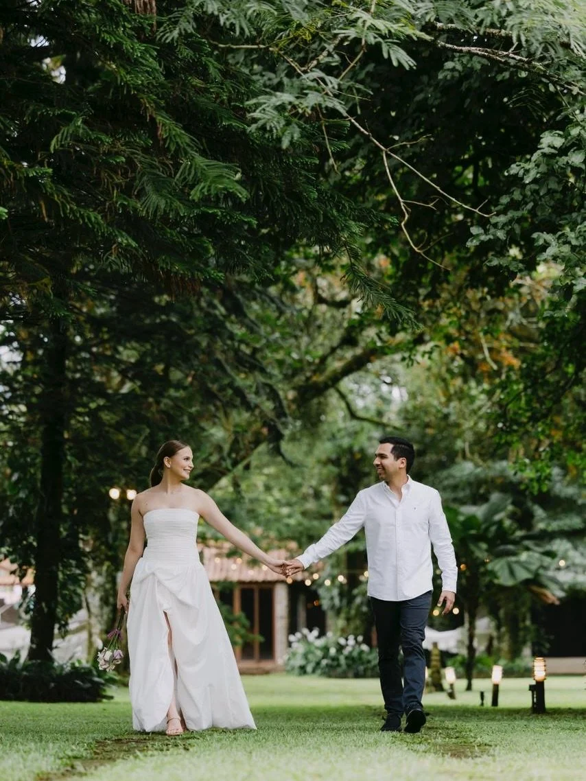 Despu&eacute;s de muchos meses de trabajo en equipo, sue&ntilde;os compartidos y cada detalle cuidado con amor, ya casi nos despedimos de la &uacute;ltima etapa de organizaci&oacute;n, pero estamos felices!
Este s&aacute;bado su boda ser&aacute; divi