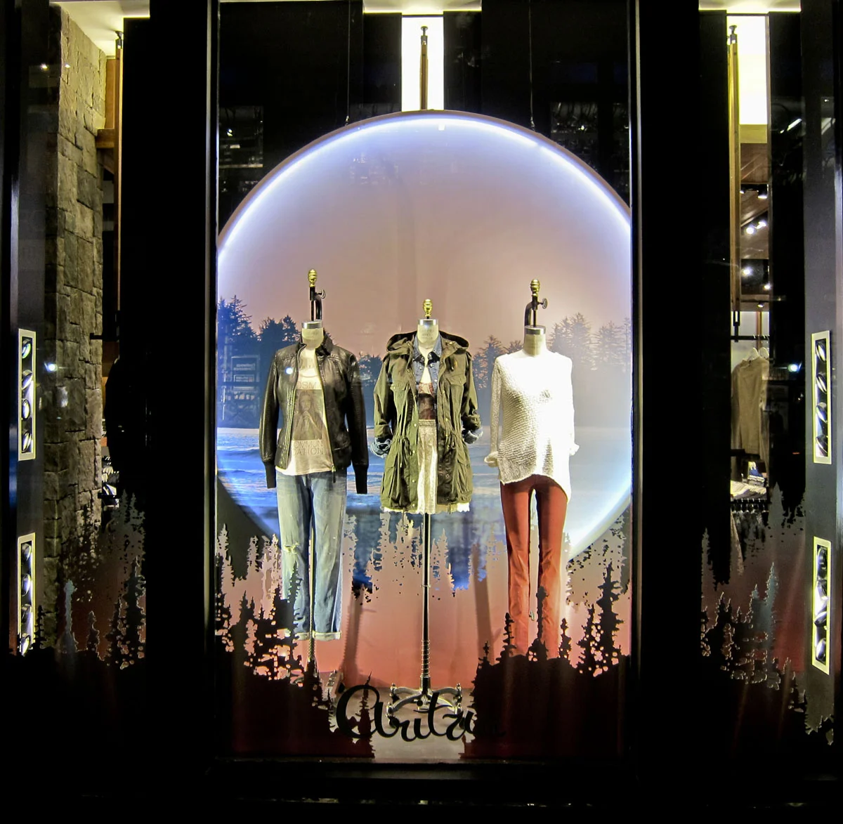 Aritzia - Fall 2012 - Sunsets - Production & Install Coordinator