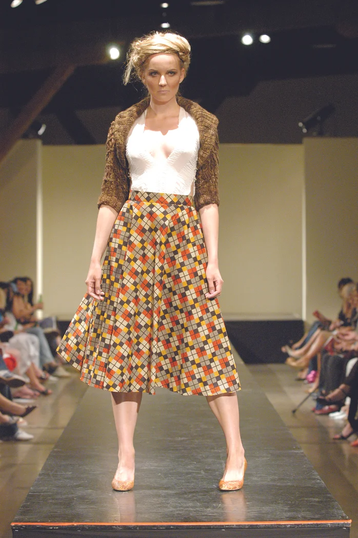 2005 fashion show 002.jpg