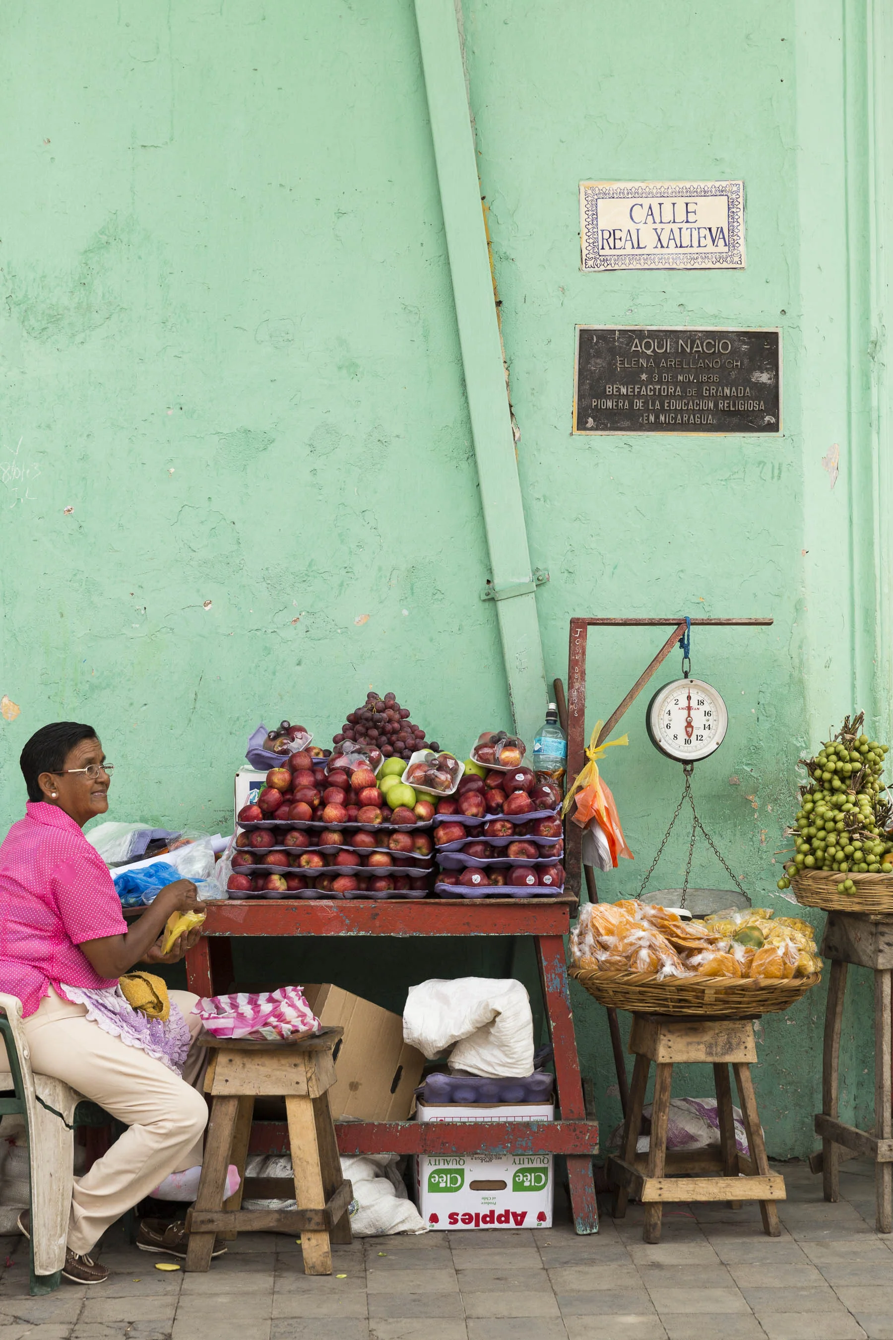 Nicaragua_Granada_Market_2_071.jpg