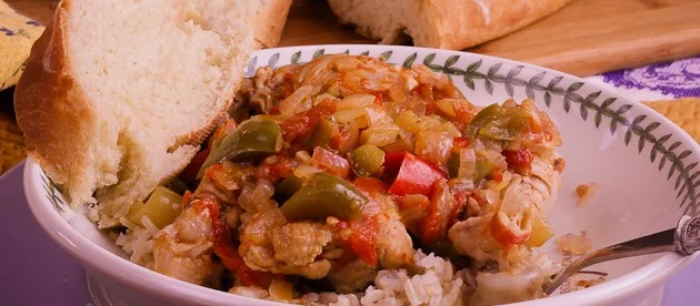 Chicken Basquaise with Shepherd's Bread