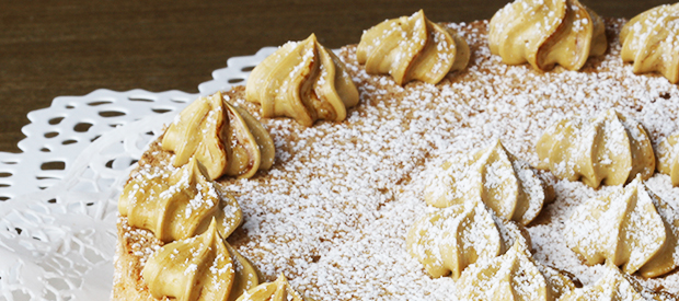 Dacquoise au Cafe (Almond Merengue with Coffee Butter Cream)