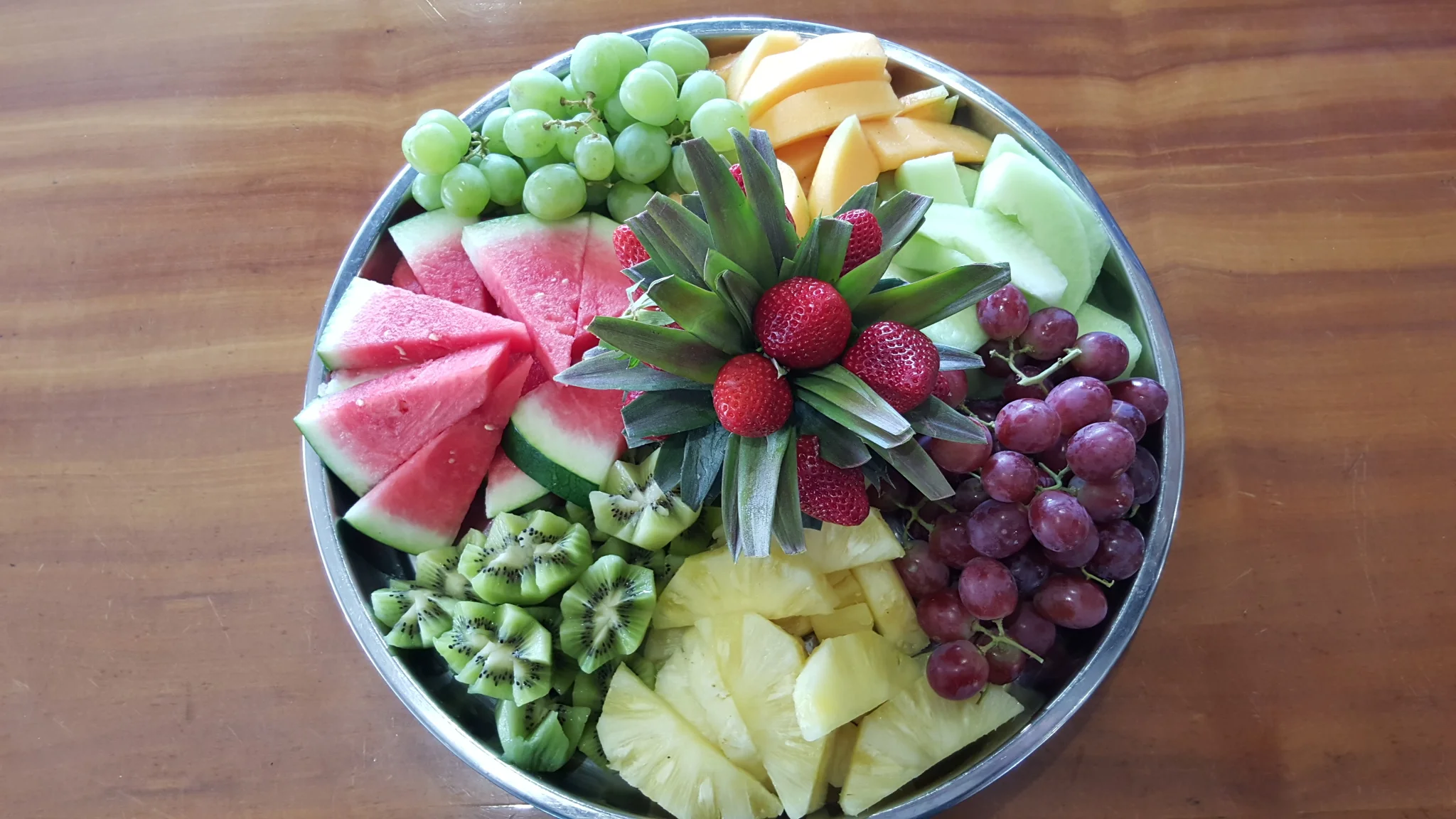 Deluxe Tropical Fruit Platter