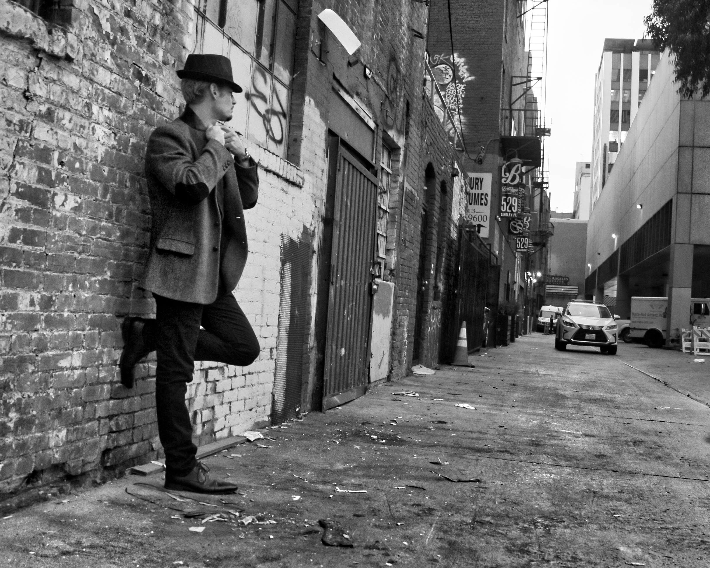 Film Noir - Anthony Royer - Back Alley - Version 3.jpeg