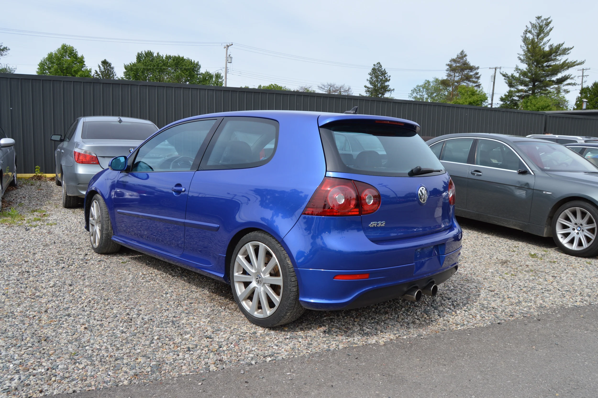 SELLER-08 R32 BLUE 004.JPG