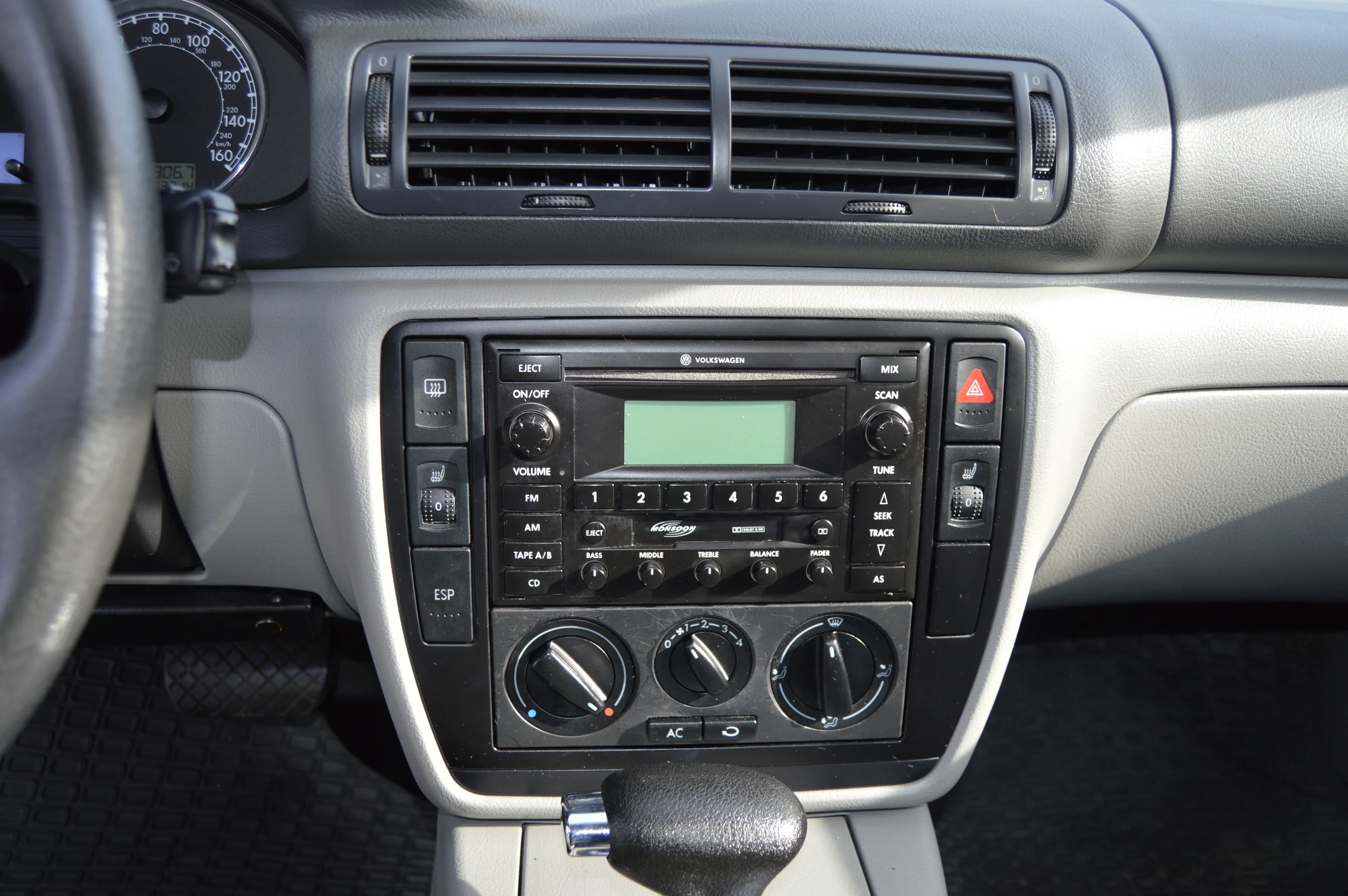 SELLER-04 PASSAT BLUE (TEETS) 009 A.jpg