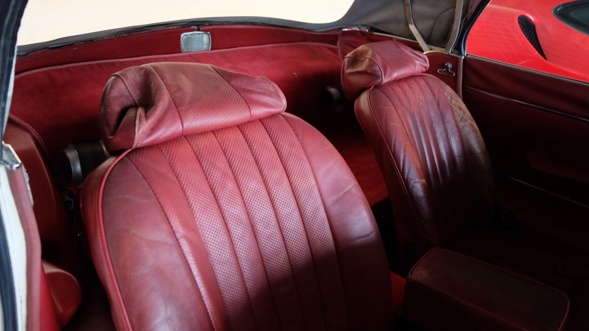1972 Jaguar XKE Convertible Seats.jpg
