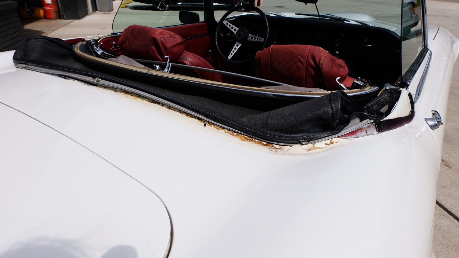 1972 Jaguar XKE Convertible2.JPG