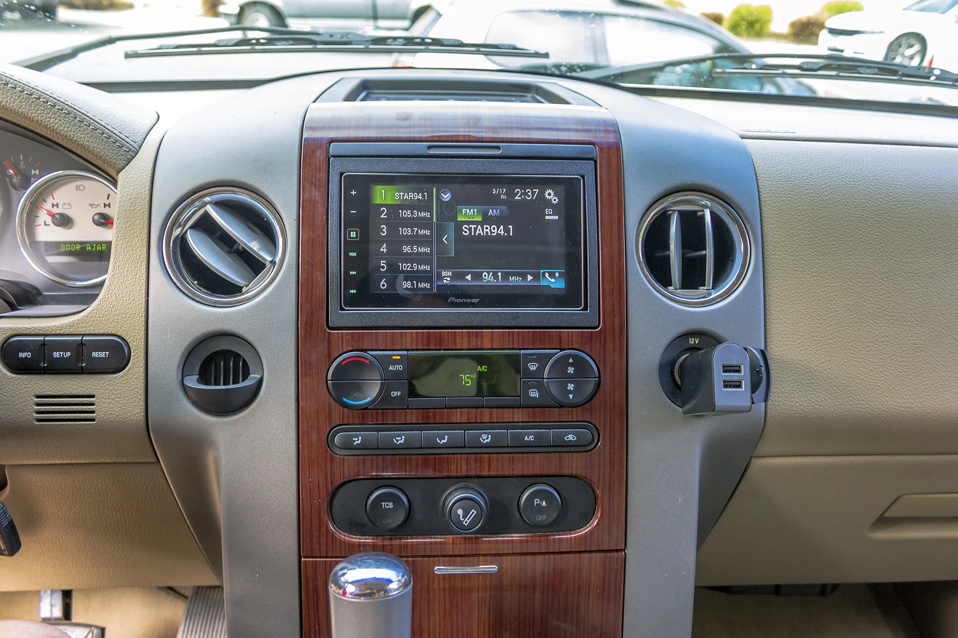 2006 Ford F150 AppRadio4 Install