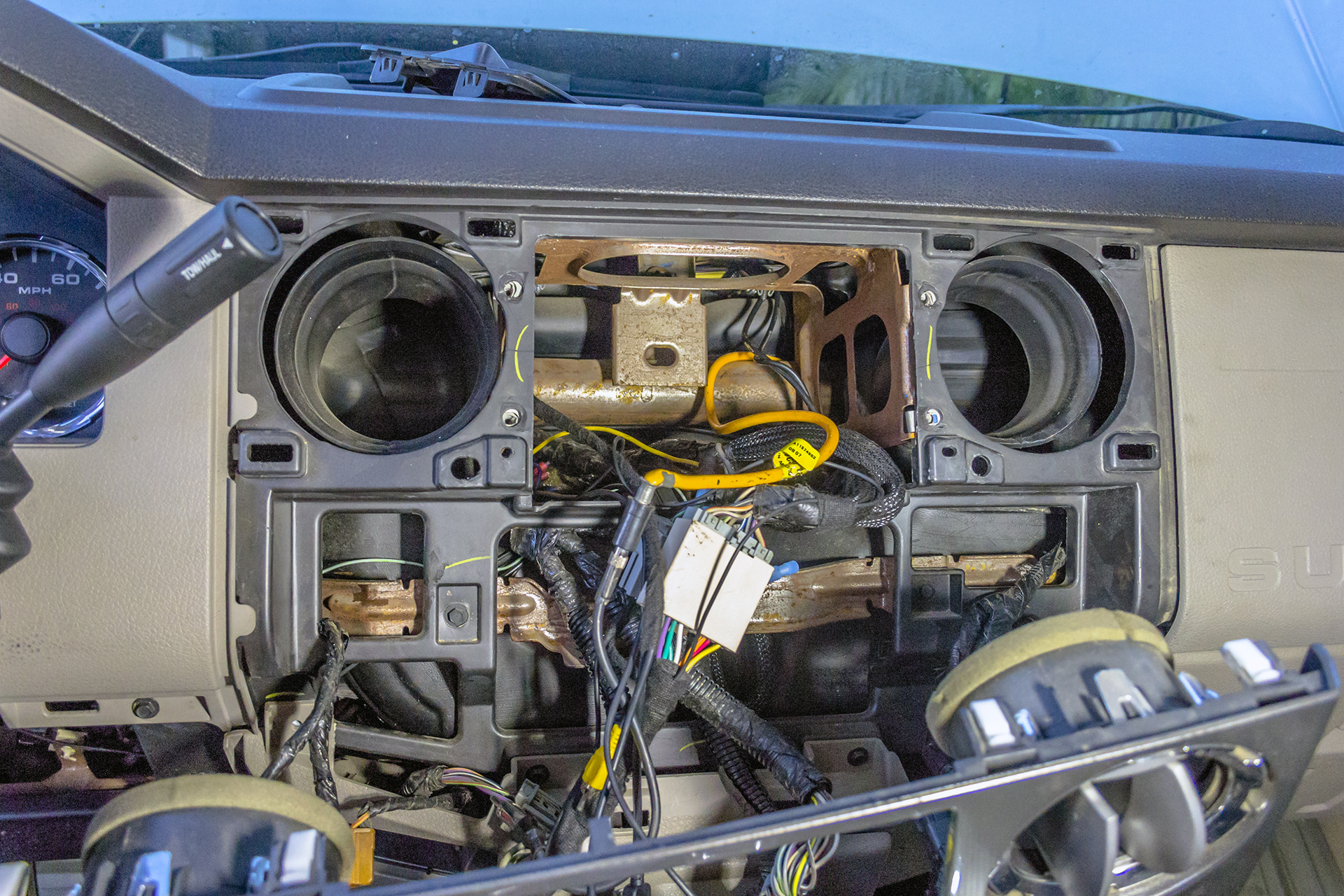 2008 Ford F-250 Radio Disassembly.jpg