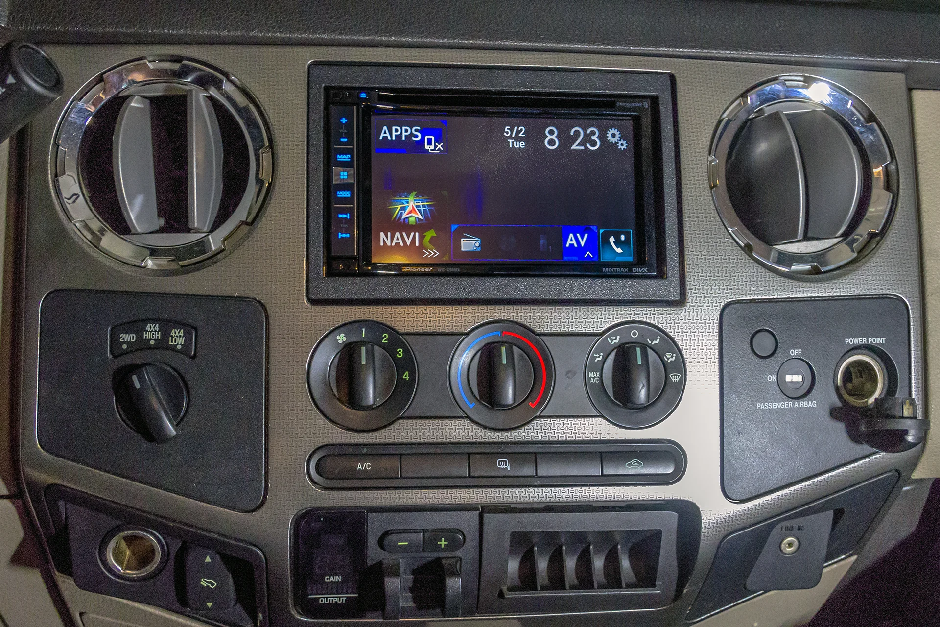 2008 Ford F250 DDIN.jpg