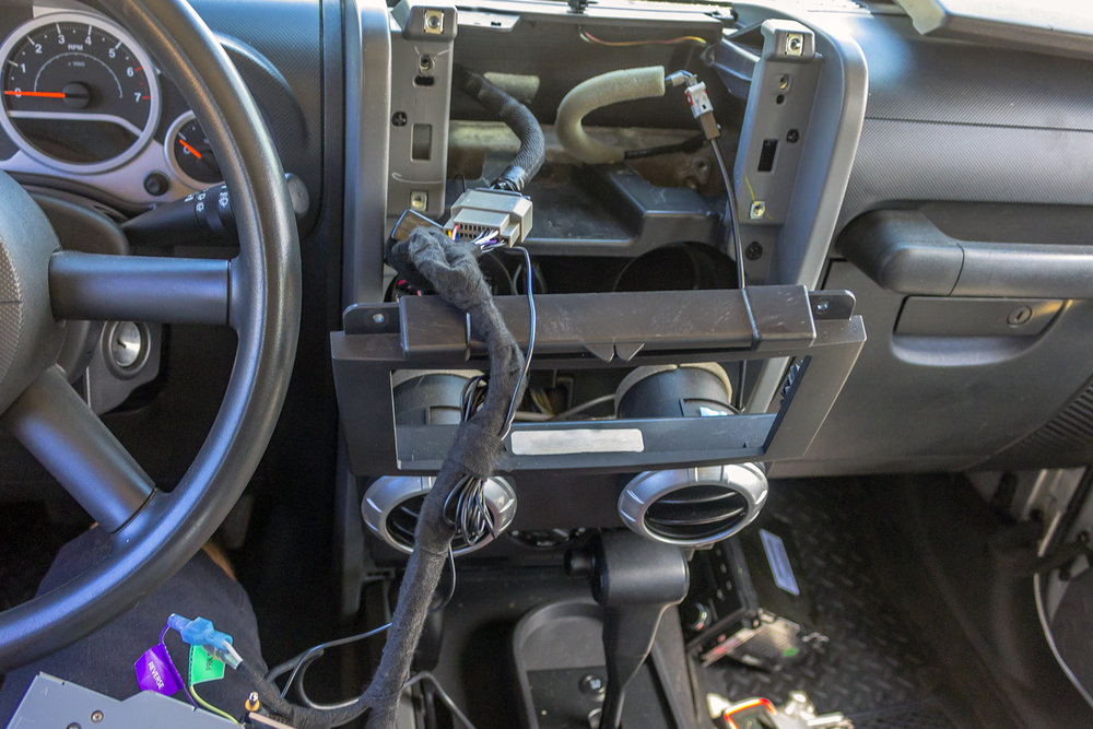 2010 Jeep Wrangler DDIN Install — Twelve Volt Technologies
