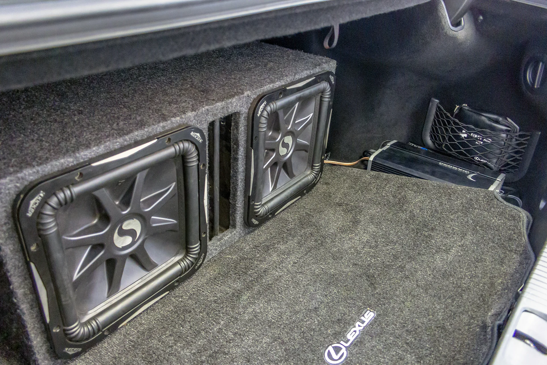 2014 Lexus GS350 Adds Some Serious Bass