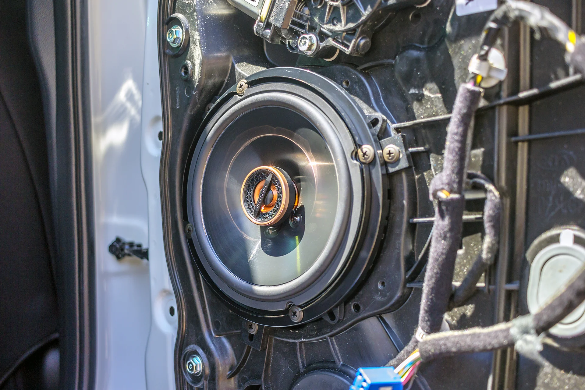 2014 Kia Forte Rear Door Speaker.jpg