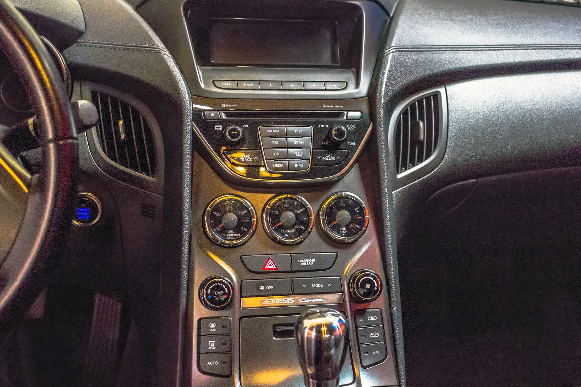 2015 Hyundai Genesis Coupe Factory Radio.jpg