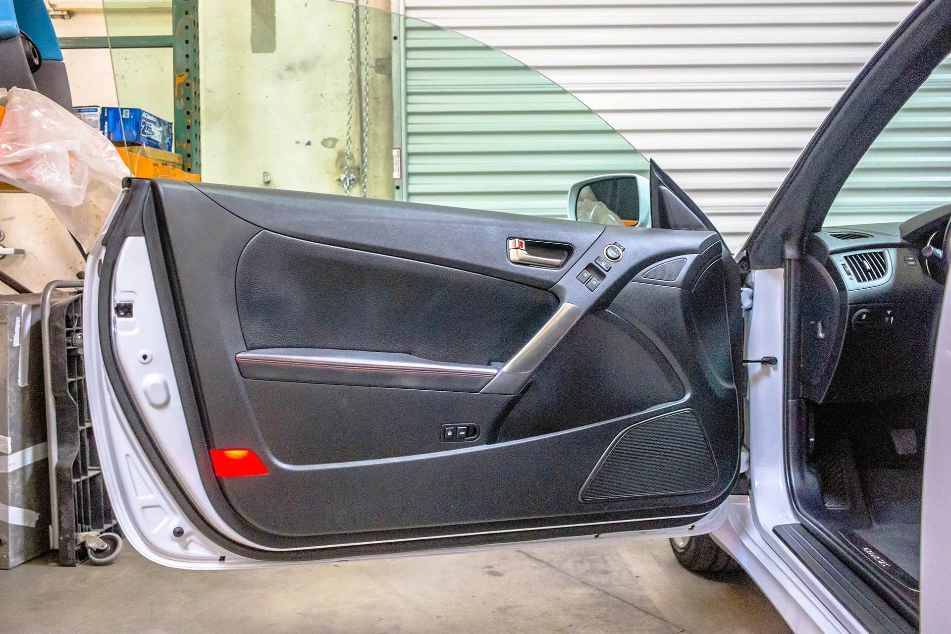 2015 Hyundai Genesis Coupe Door Speaker Location.jpg
