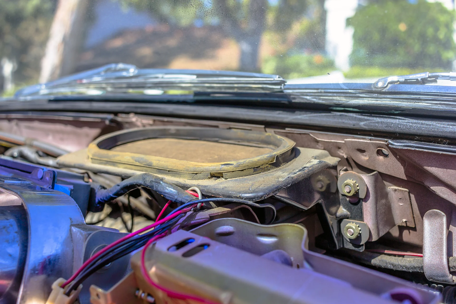 1963 Cadillac Convertible Dash Speaker.jpg