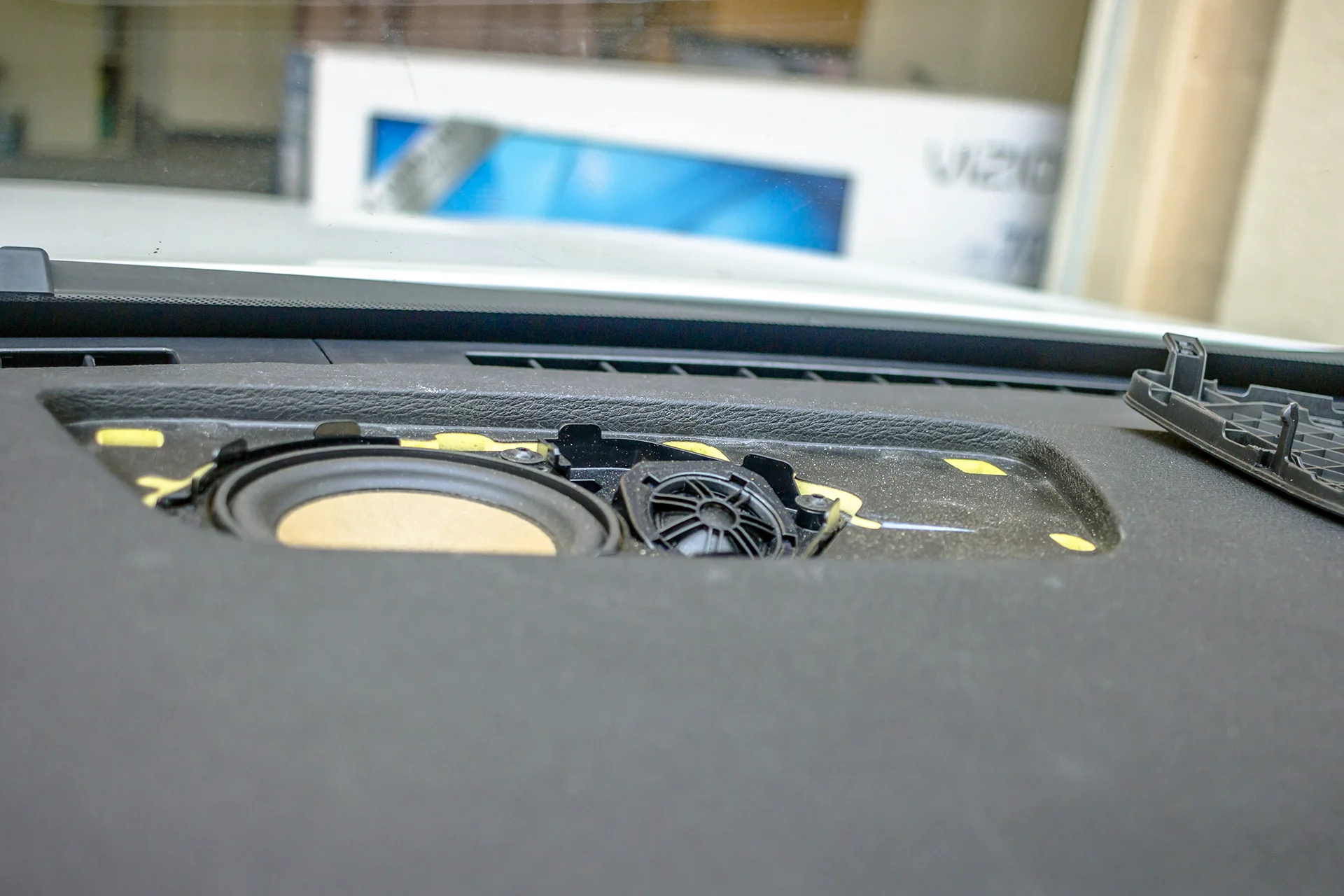 2016 BMW X3 Dash Speaker Removal.jpg