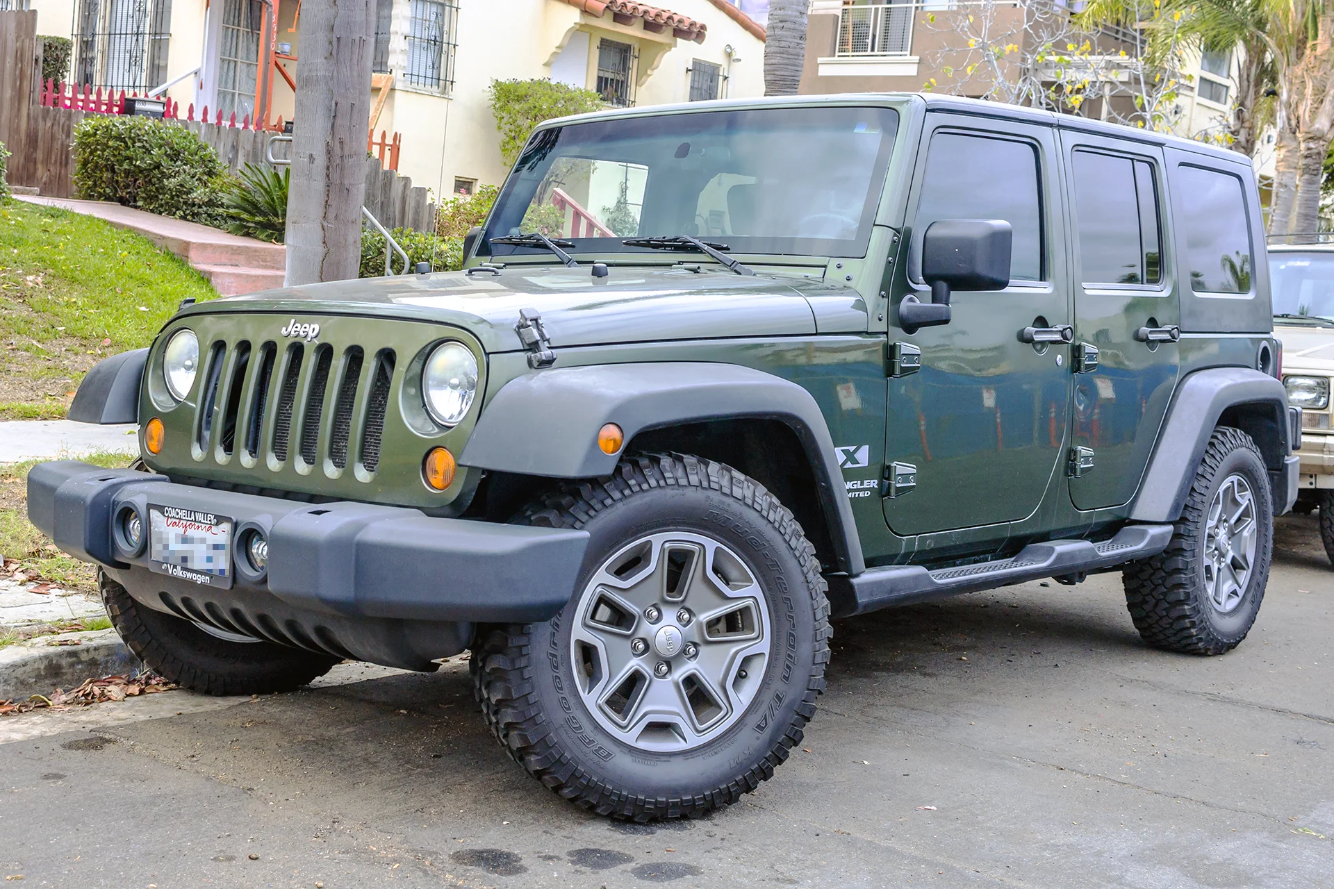 2007 Jeep Wrangler Side Steps.jpg