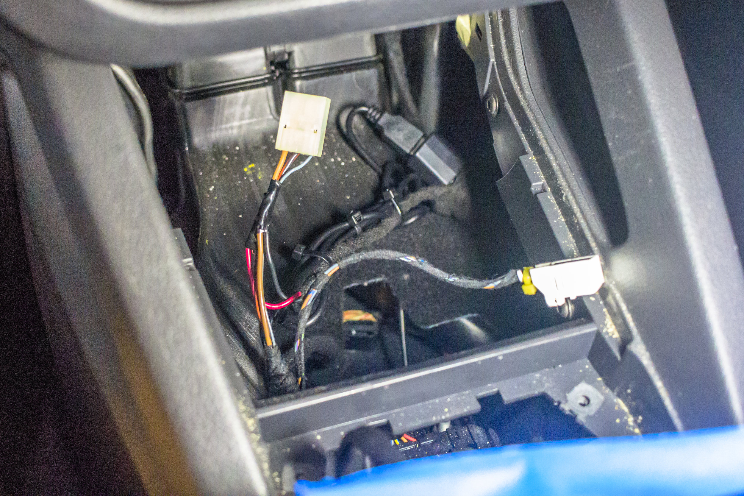 2009 Volkswagen Jetta Power Point Hardwired.jpg