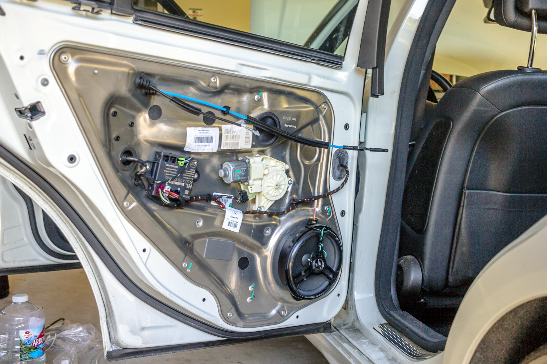 2010 Mercedes Benz C300 Door Panel Removed.jpg