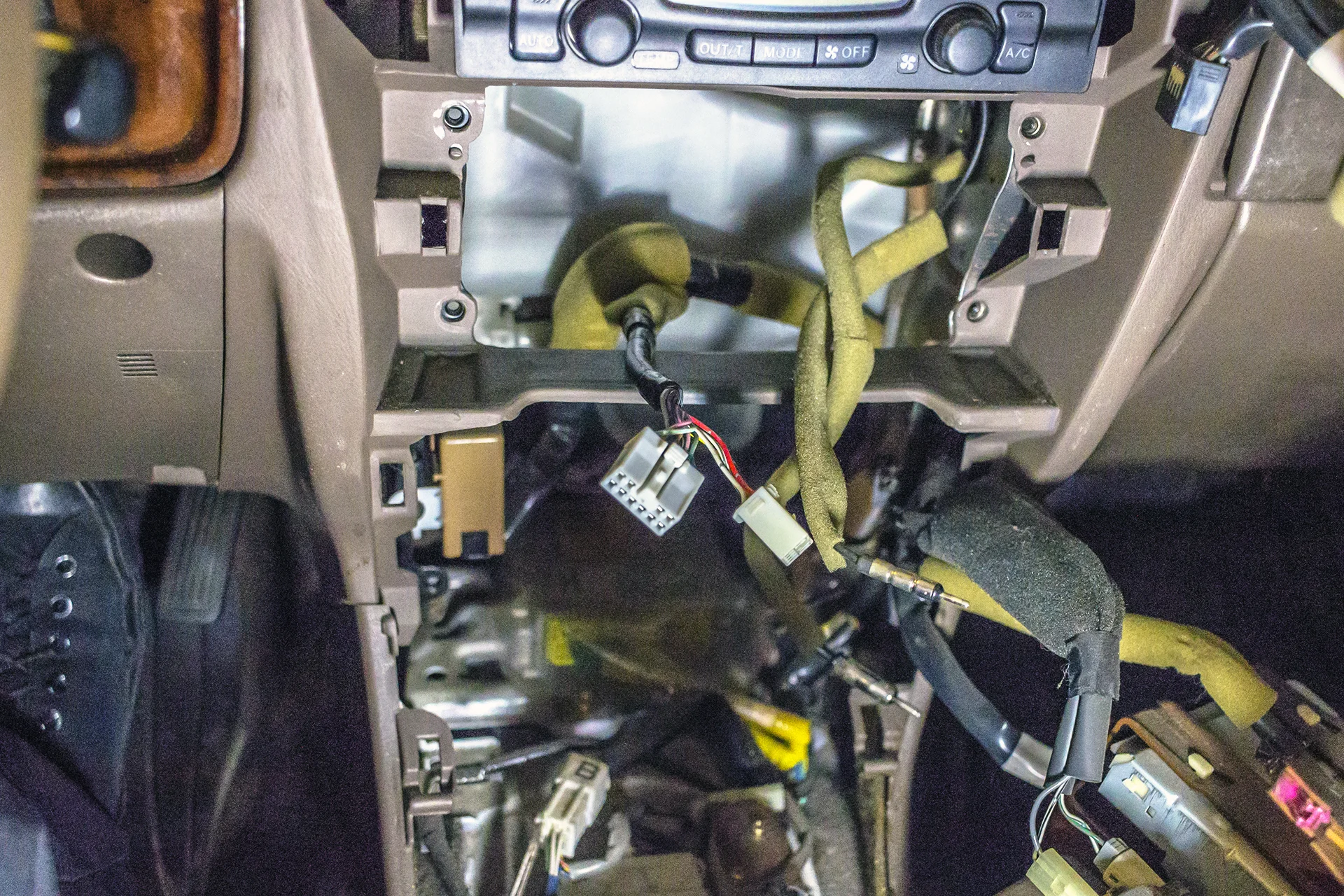 1998 Toyota 4Runner Factory Radio Removal 2.jpg