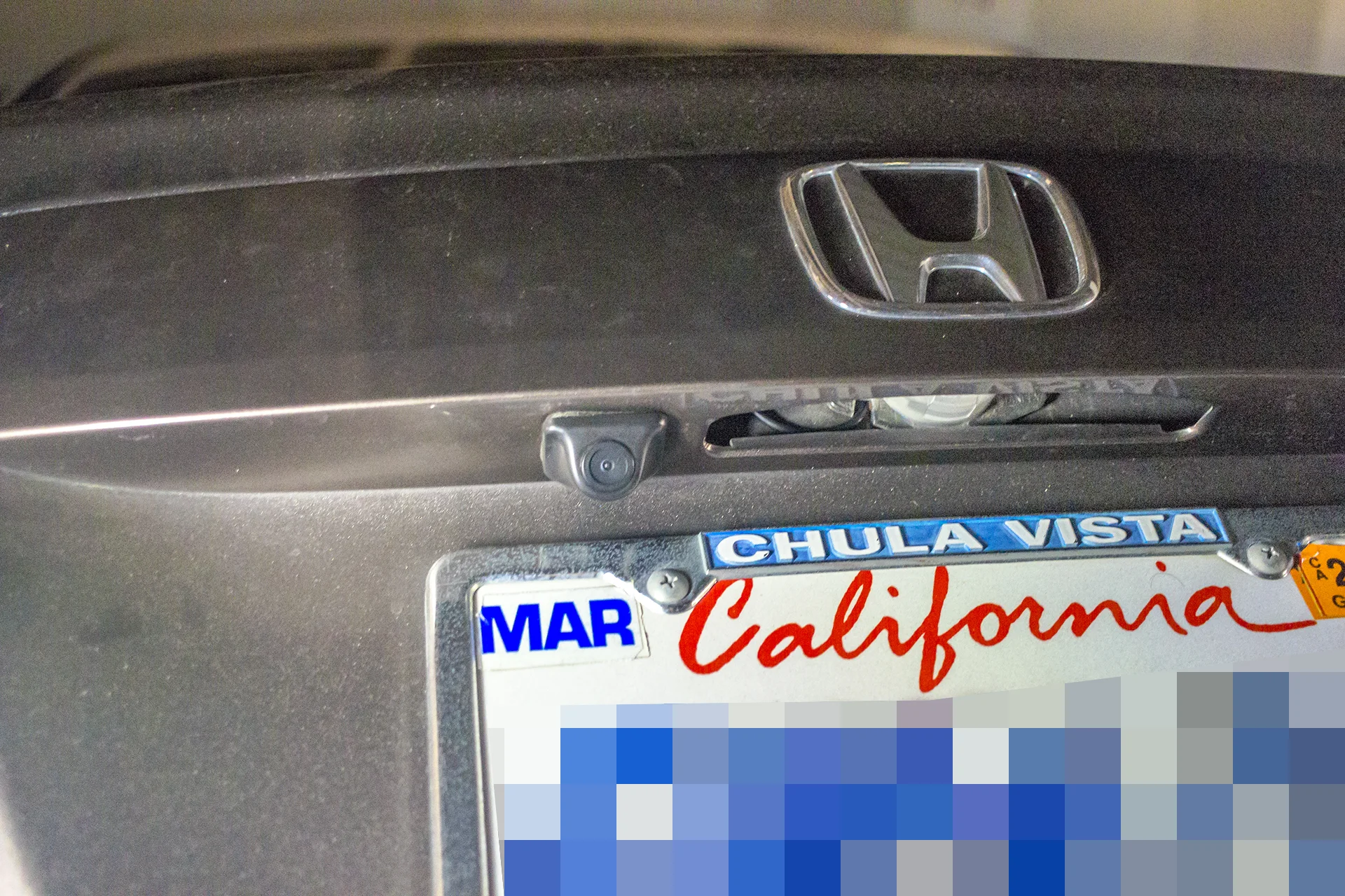 2012 Honda Civic adds a backup camera