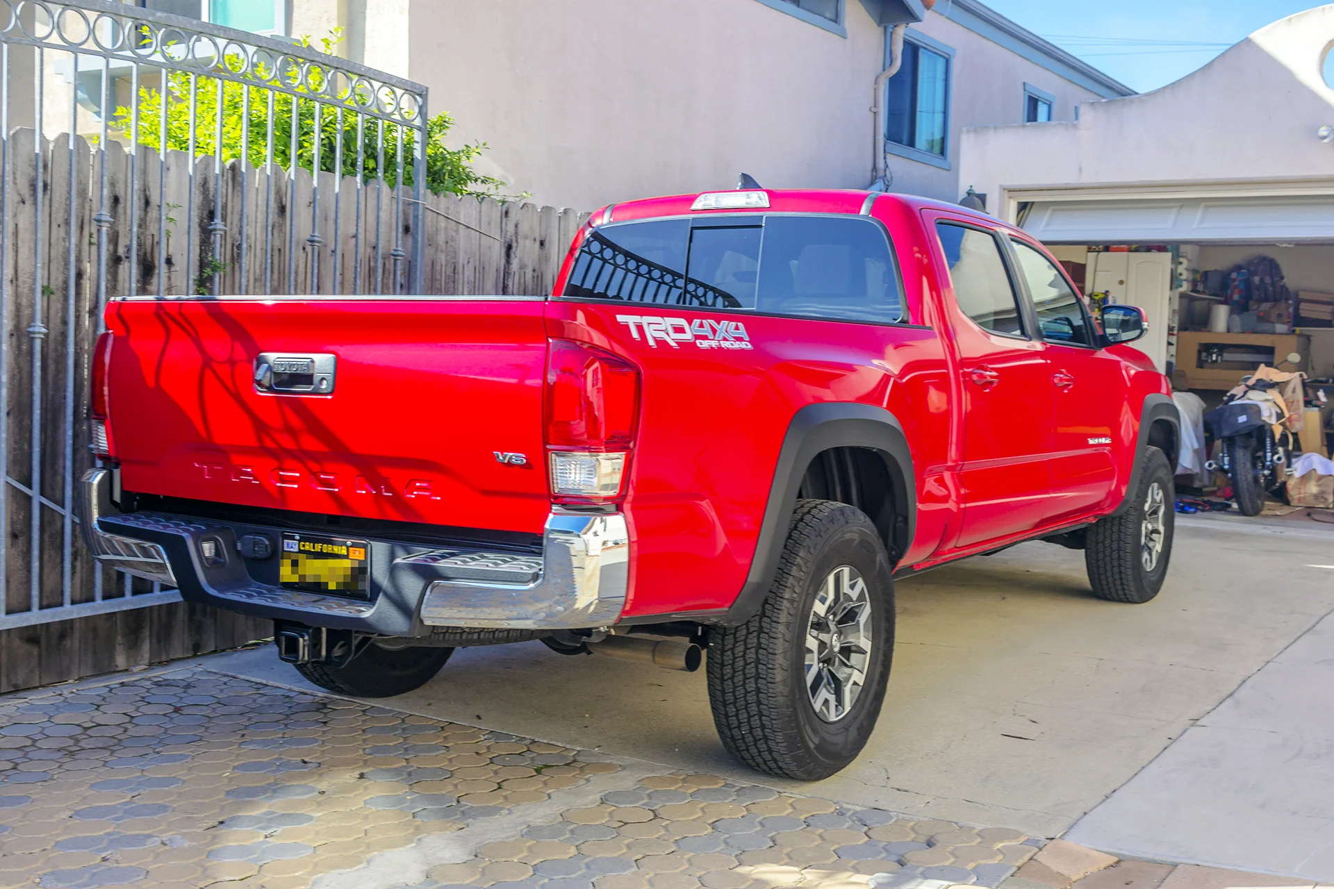 2018 Toyota Tacoma Overview 2.jpg