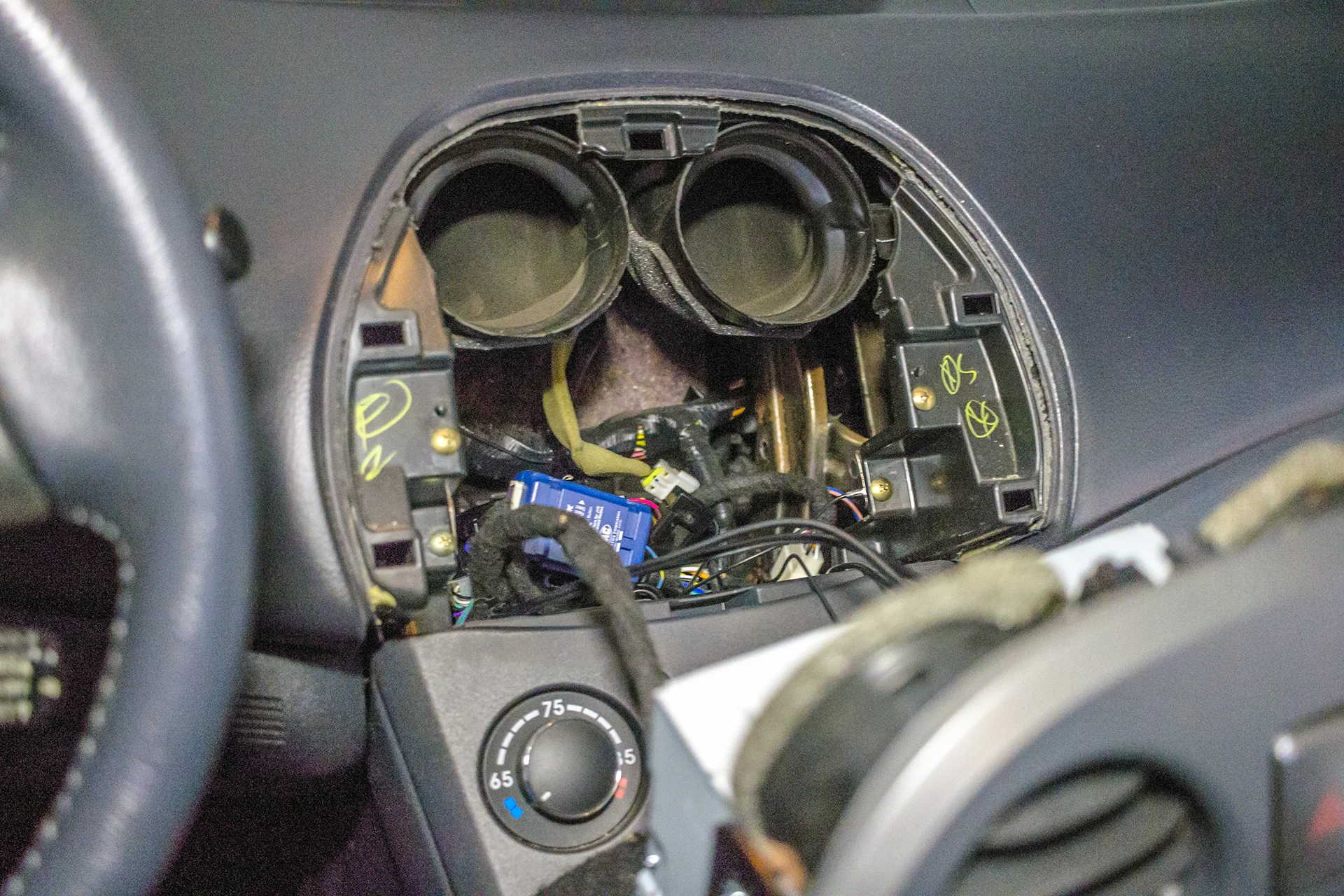 2007 Mitsubishi Eclipse Radio Removal.jpg