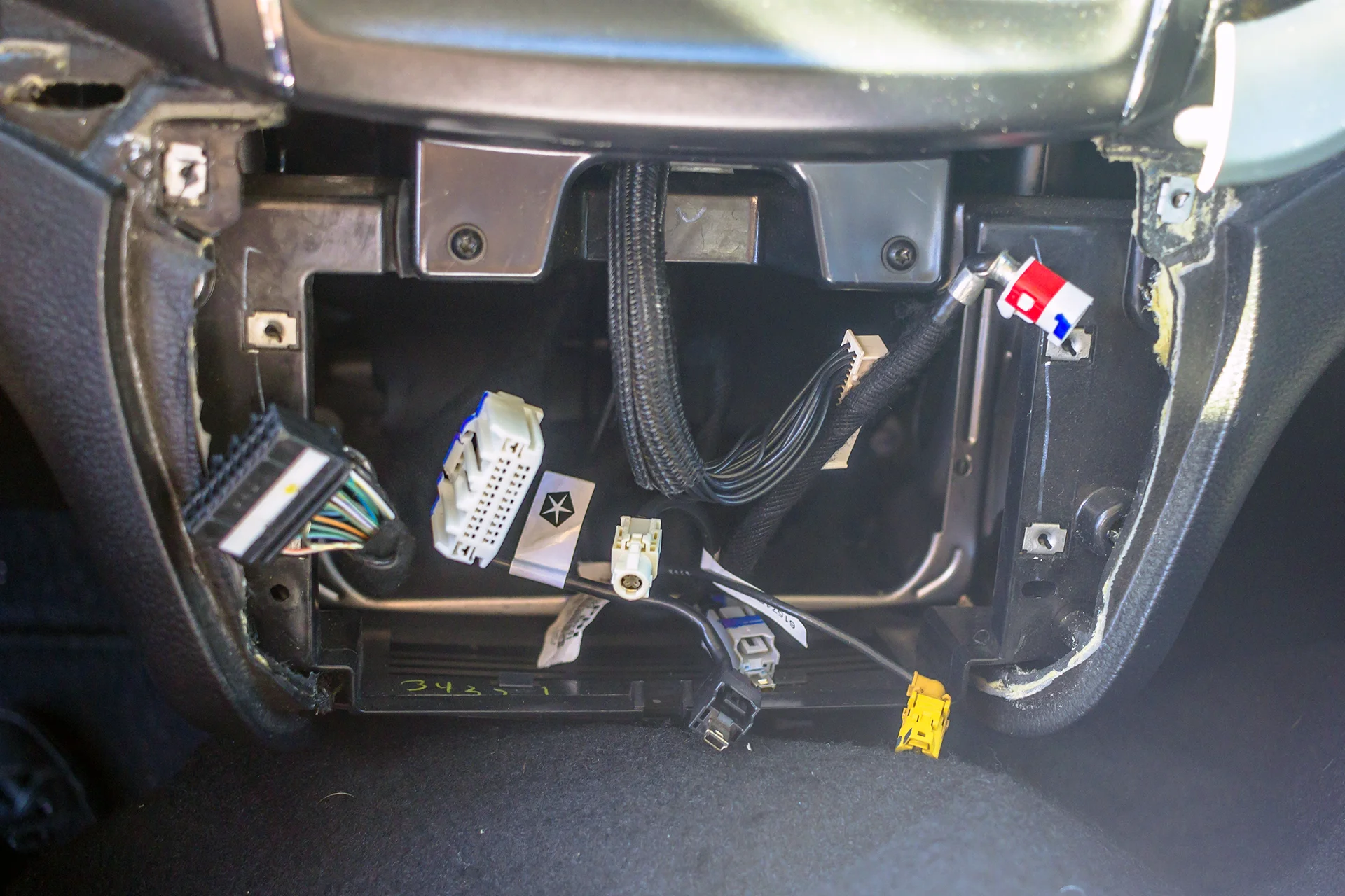 2017 Dodge Journey Radio Removal.jpg