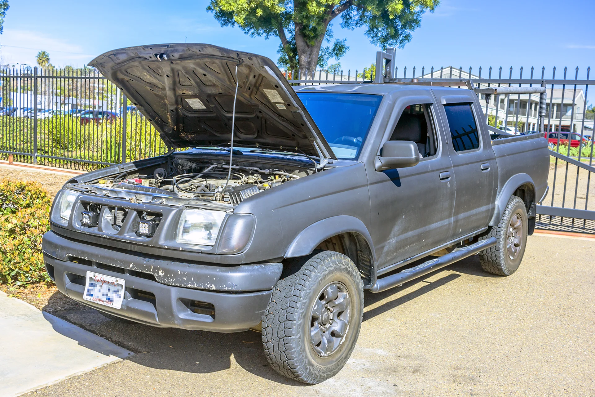 2000 Nissan Frontier Overview.jpg