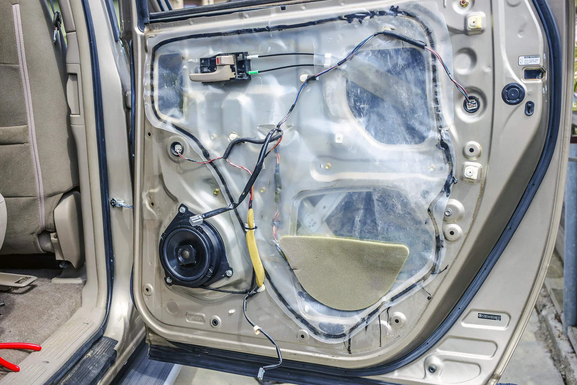 2005 Toyota Tundra Rear Aftermarket Speaker Installed.jpg
