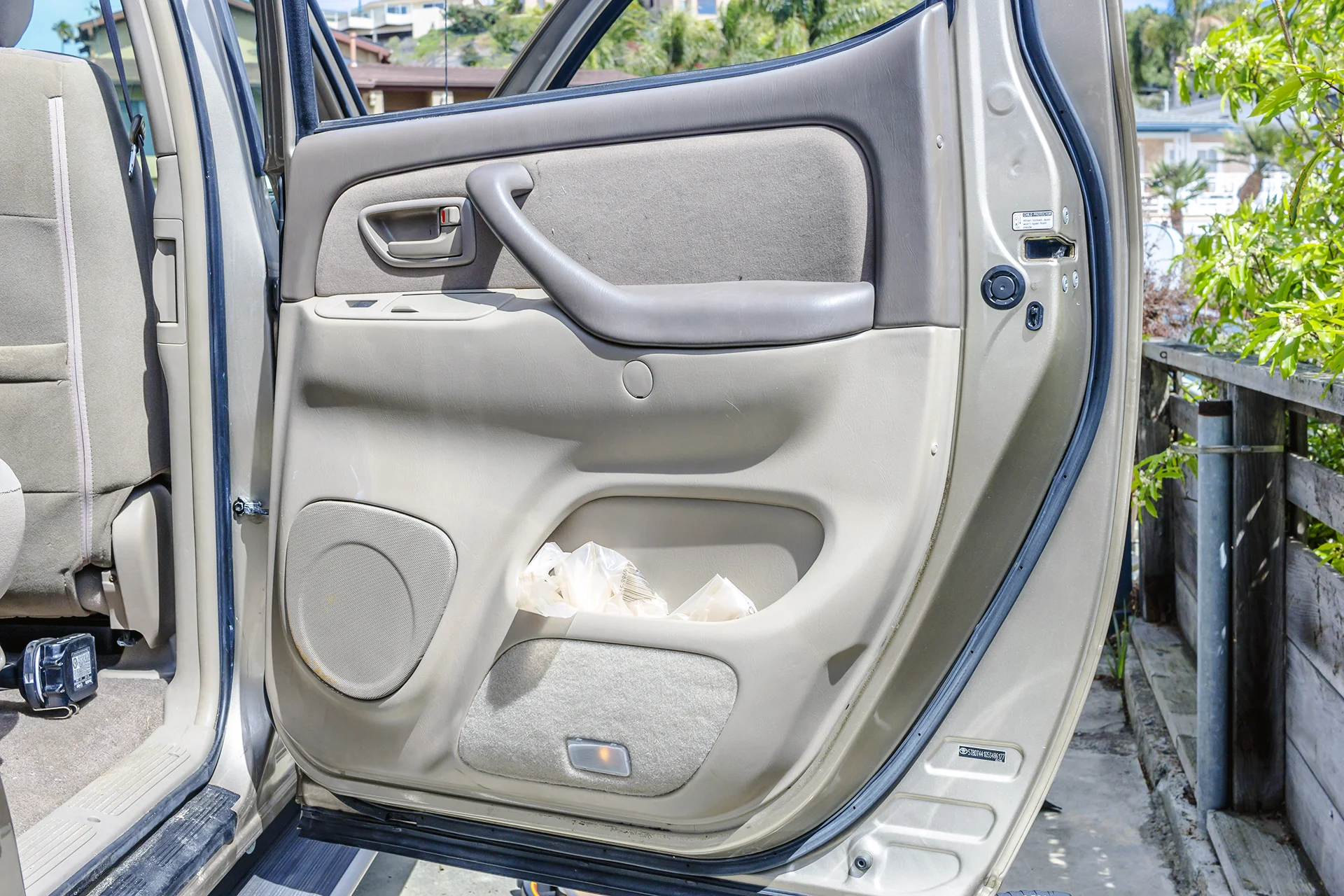 2005 Toyota Tundra Rear Door Panel.jpg