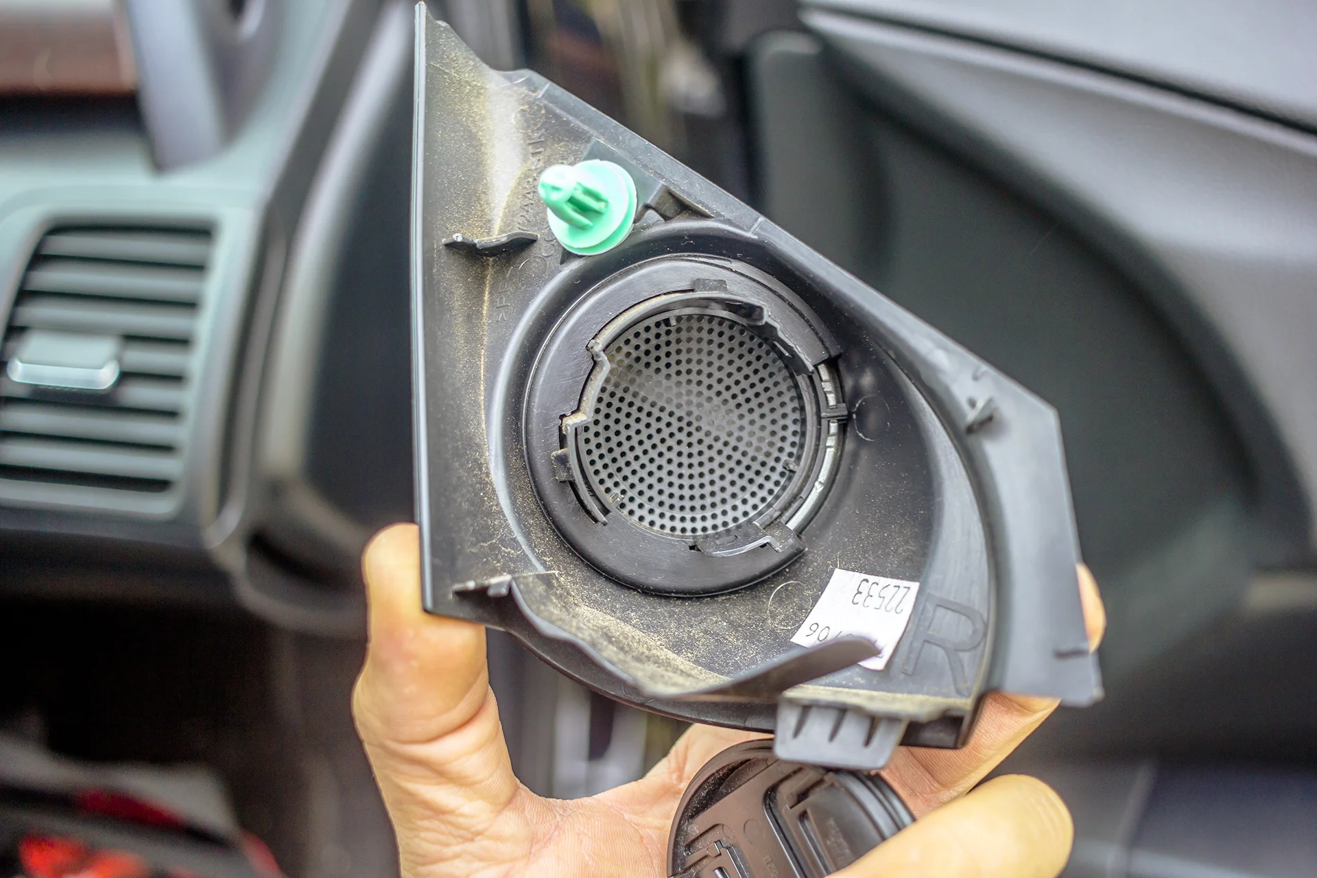 2007 Acura RDX Tweeter Cup.jpg