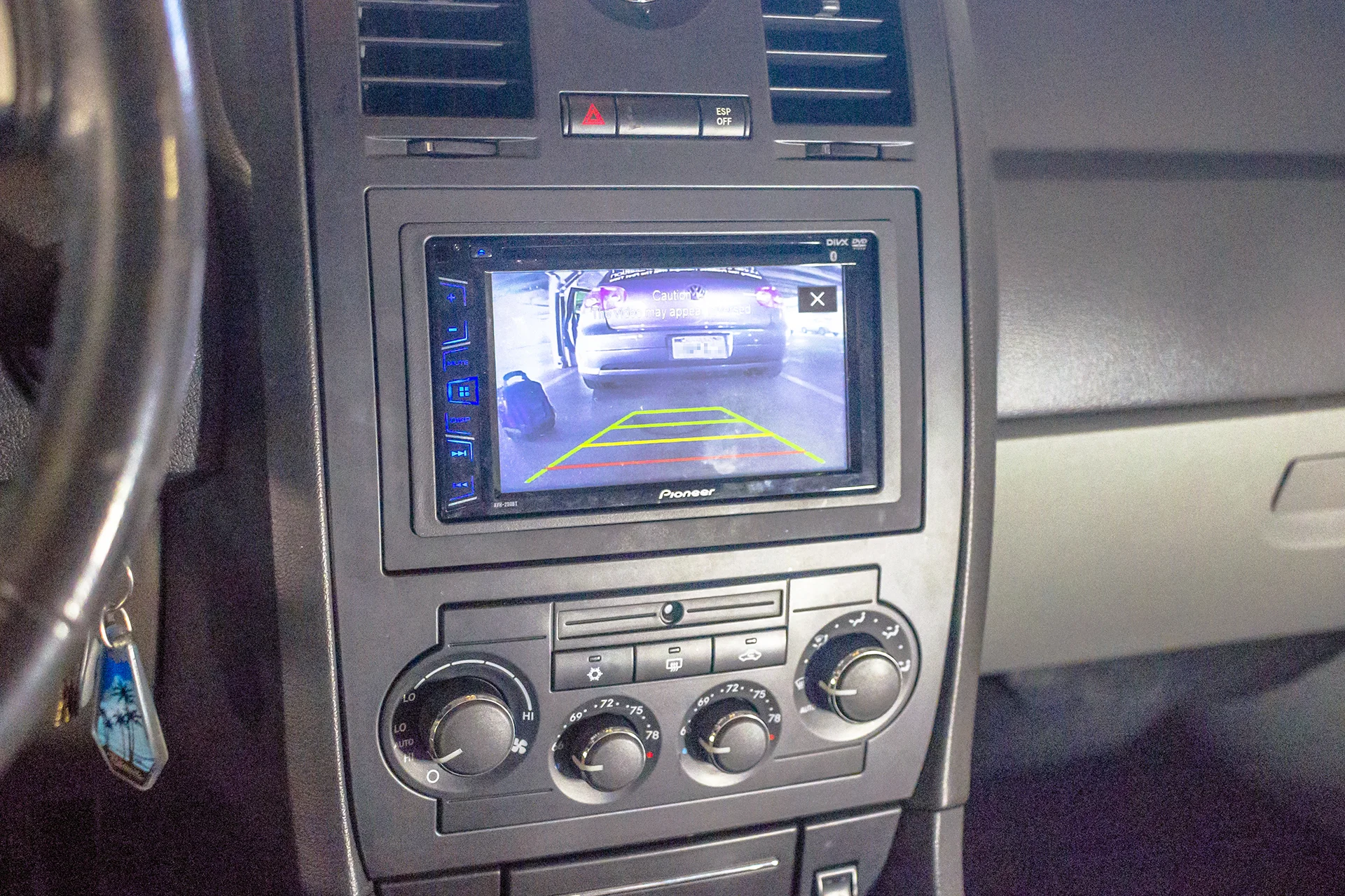 2006 Chrysler 300c Camera View.jpg