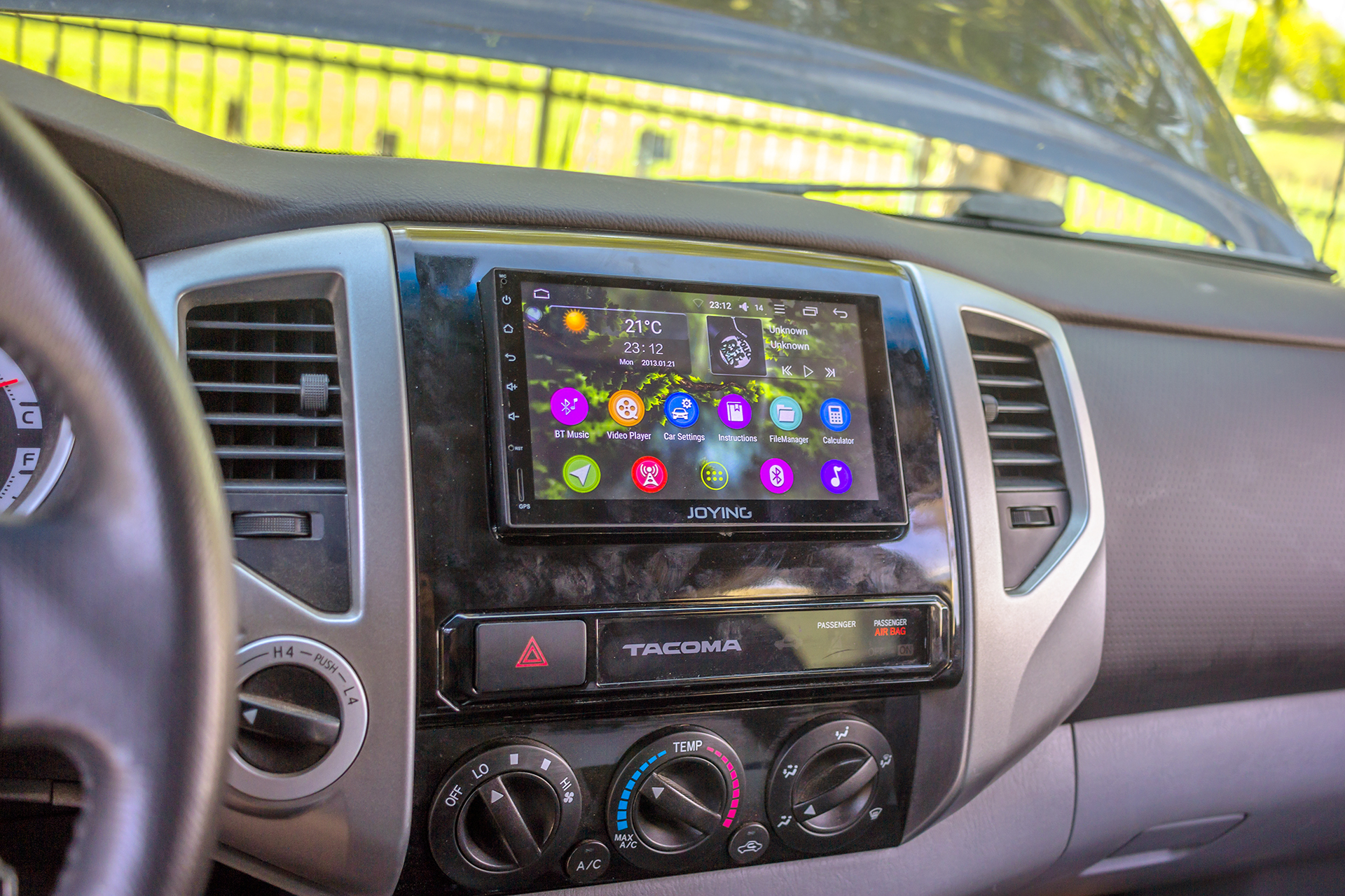 2015 Toyota Tacoma gets an android 
