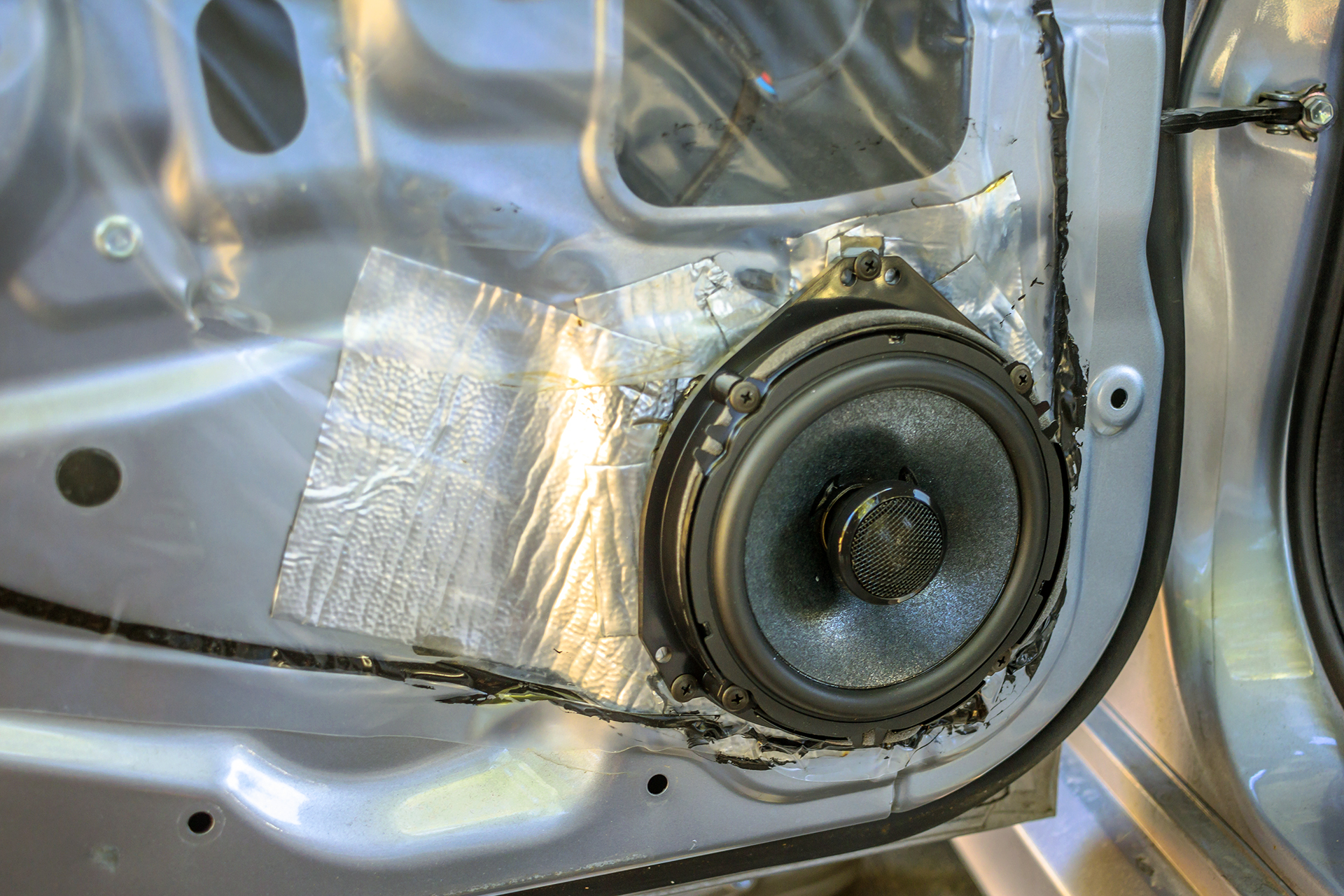 2014 Subaru WRX Aftermarket Rear Speaker.jpg