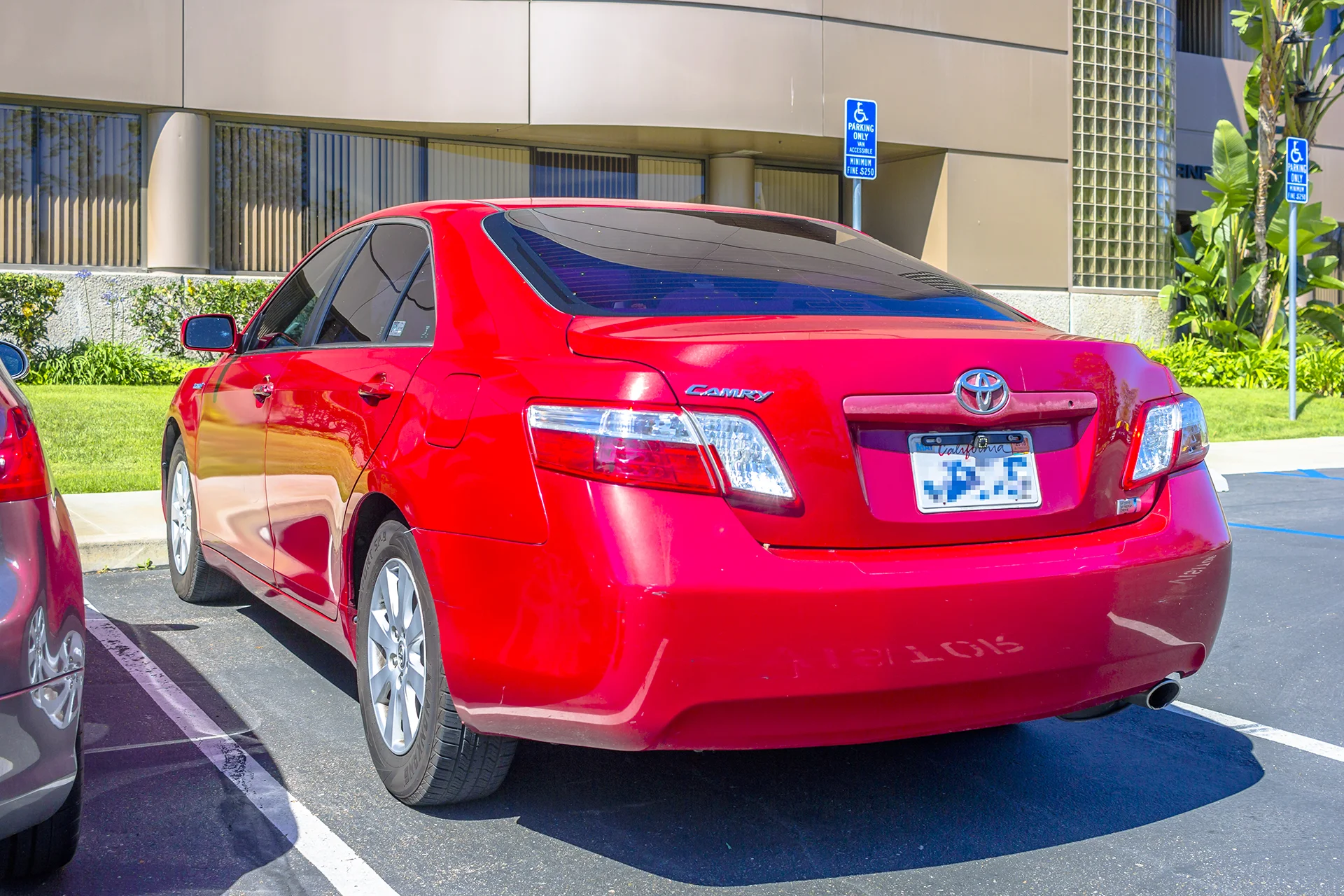 2008 Toyota Camry Overview.jpg