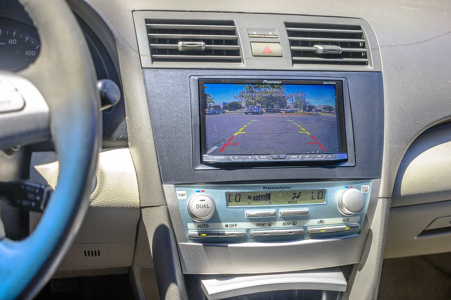 This 2008 Toyota Camry gets Android Auto and Apple Carplay!
