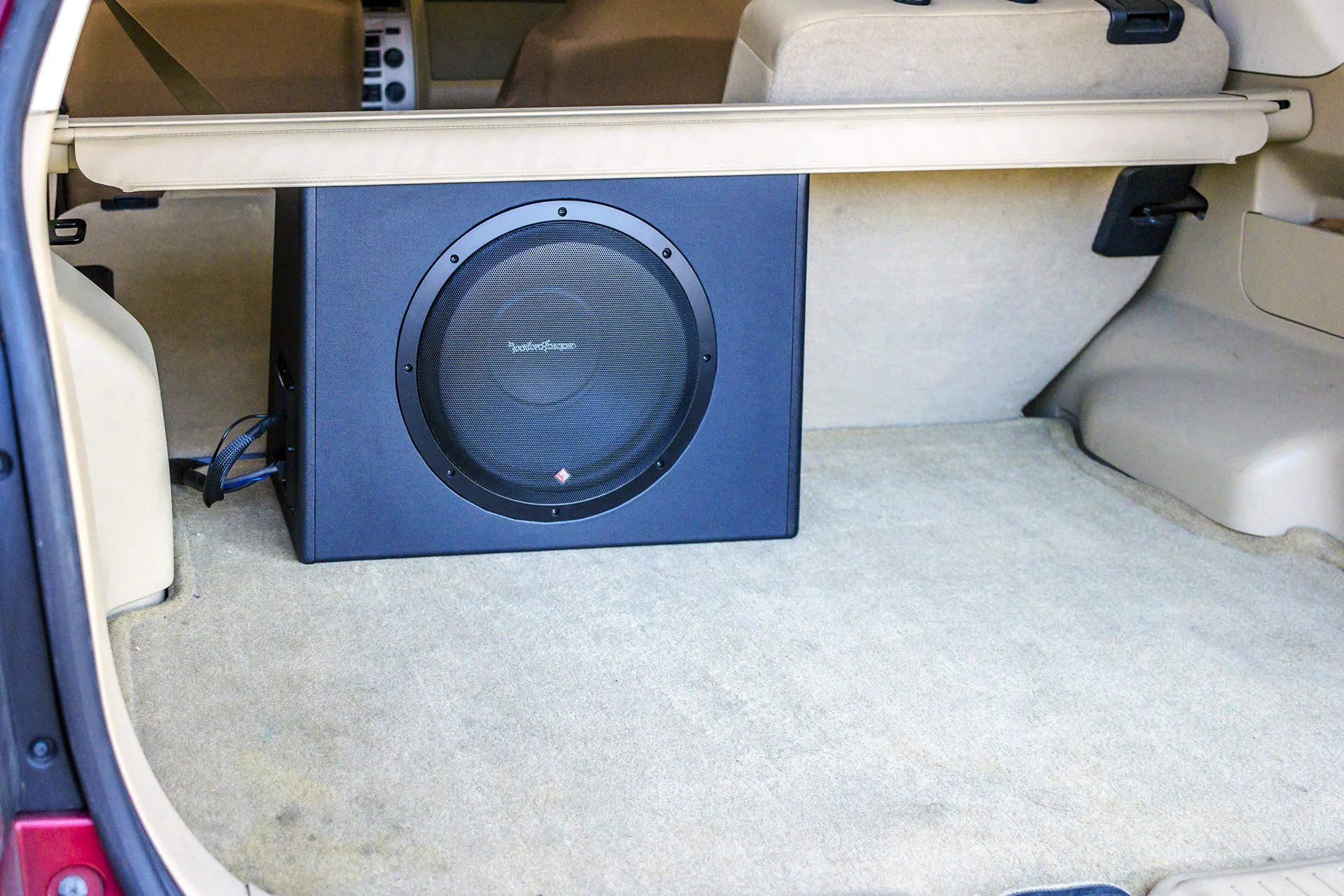 ford escape subwoofer enclosure