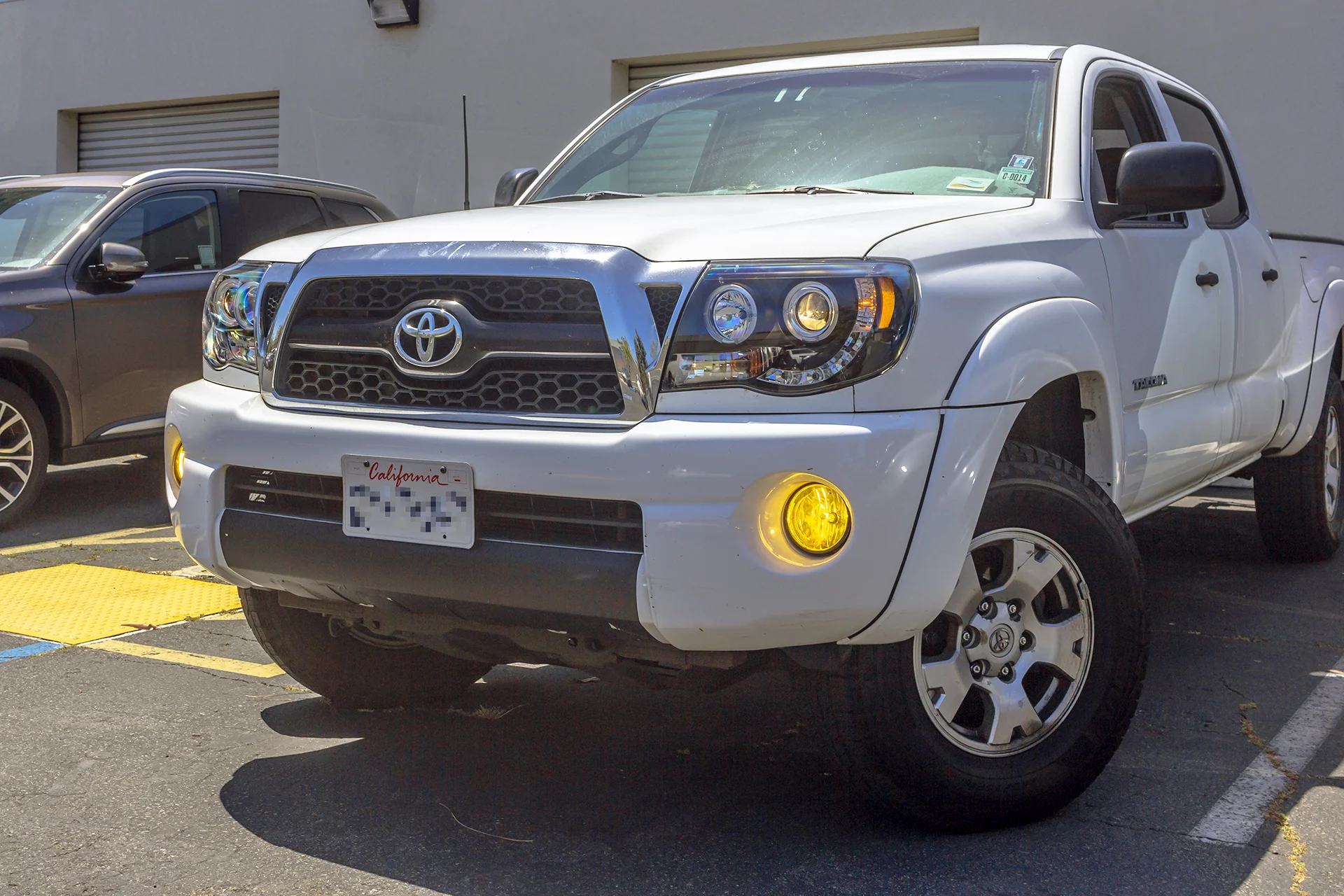 2011 Toyota Tacoma Aftermarket Headlights.jpg