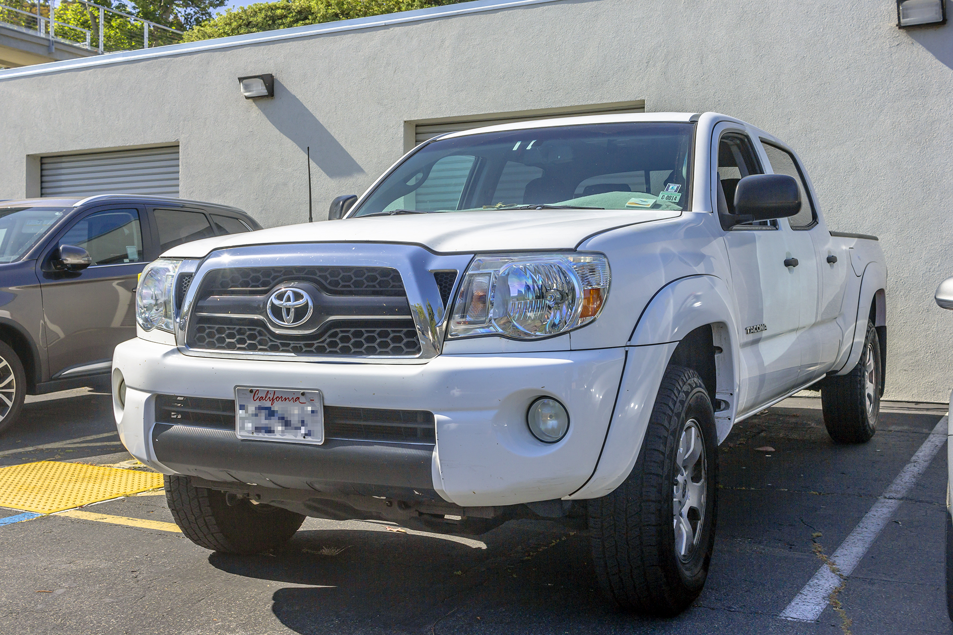2011 Toyota Tacoma Overview.jpg