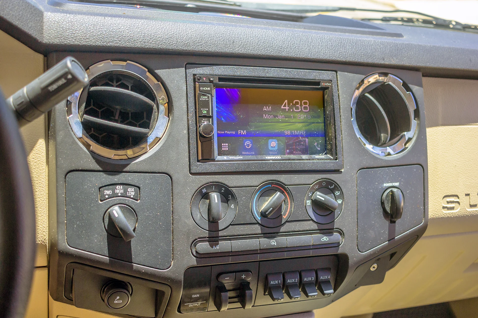 touchscreen radio to this 2008 F-250 