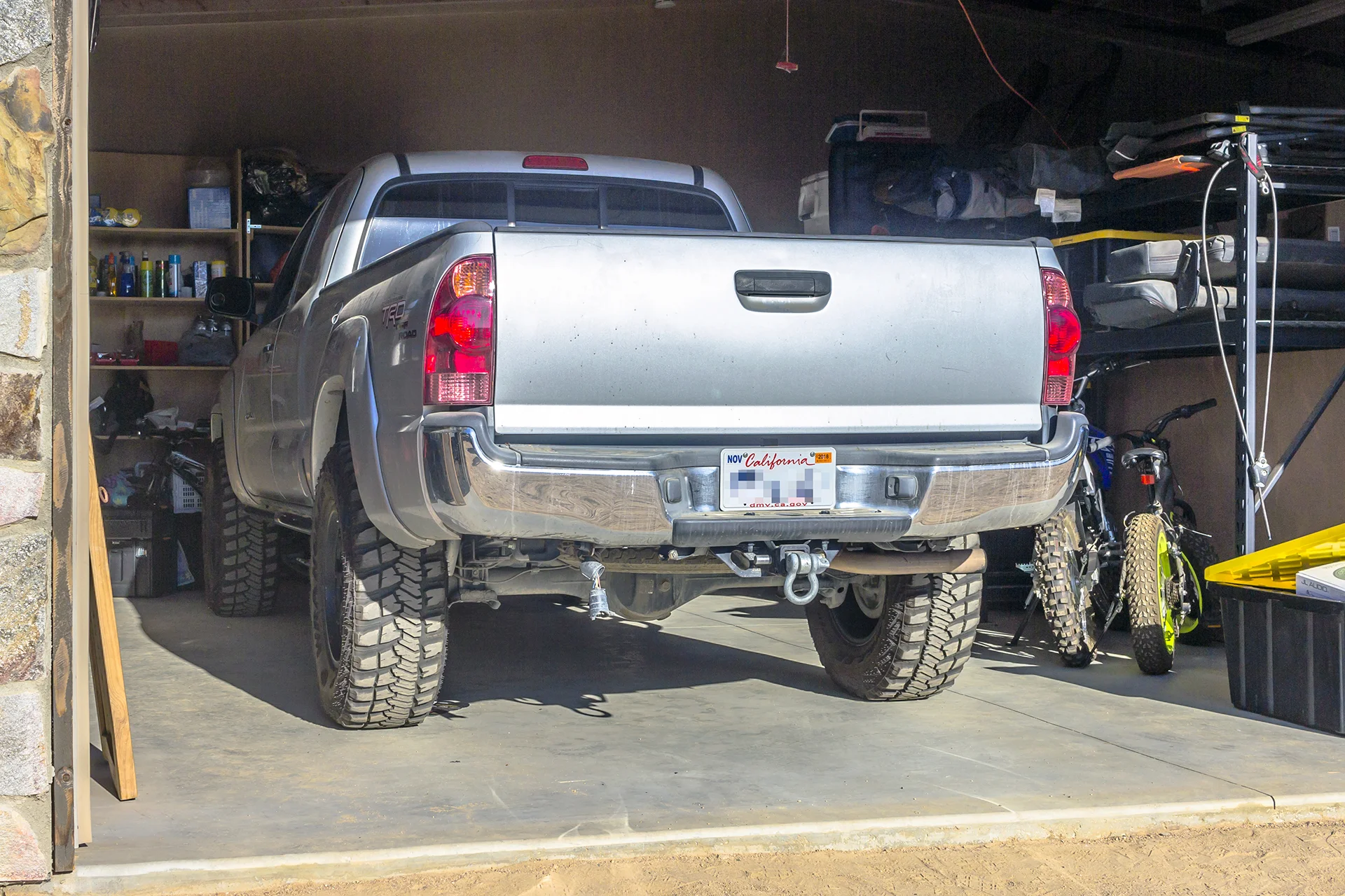 2007 tacoma subwoofer box