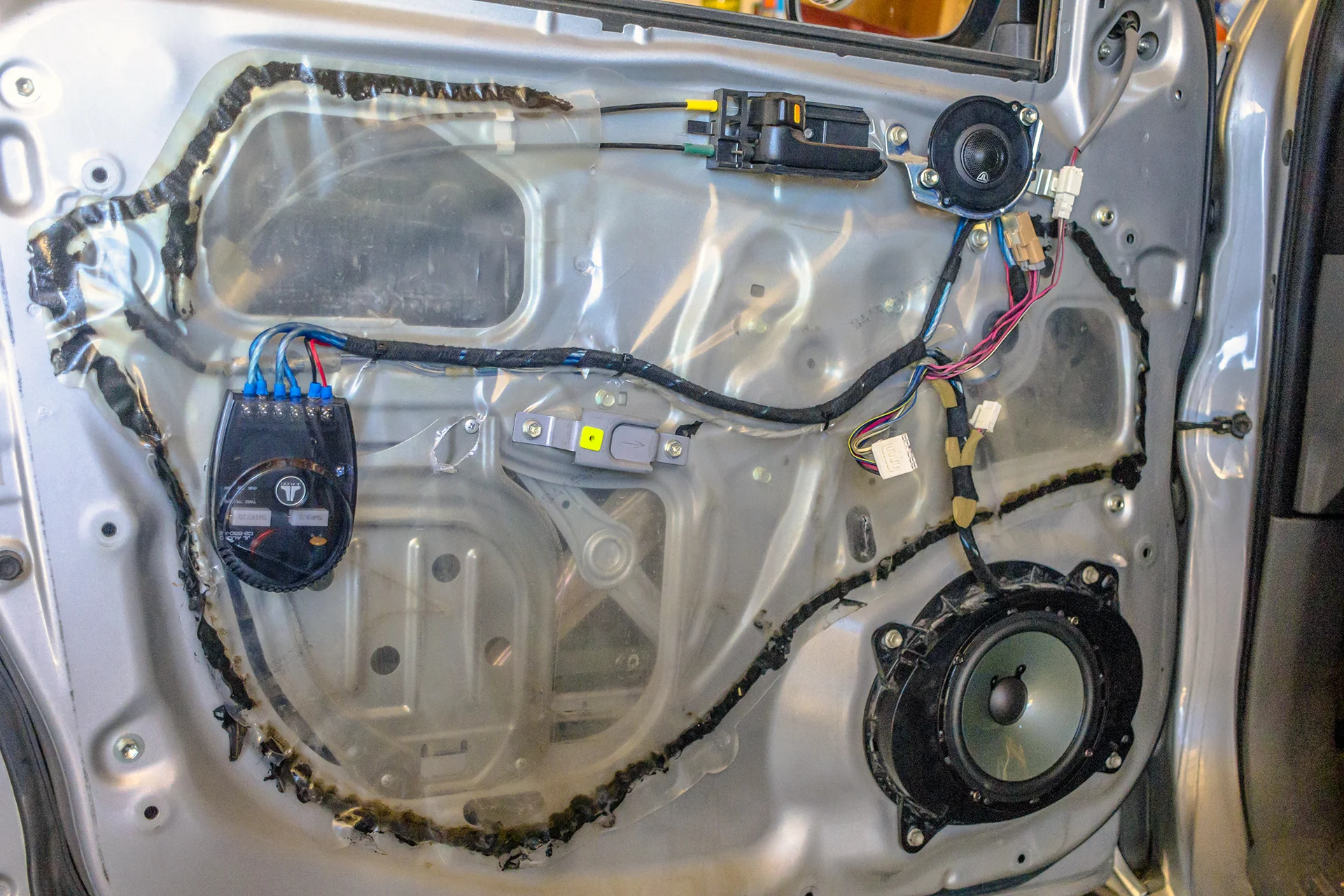 2007 Toyota Tacoma adds new speakers 
