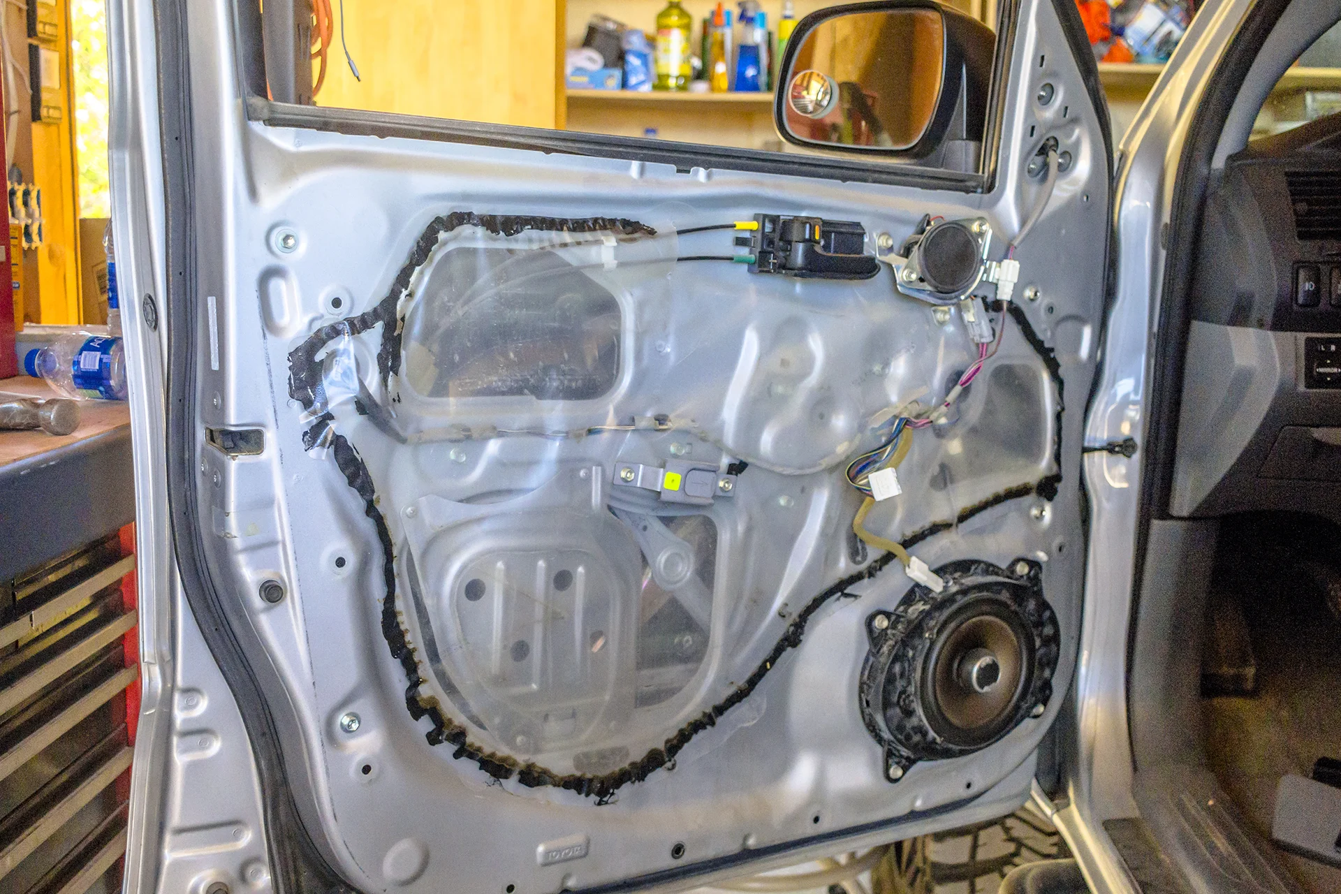 2007 Toyota Tacoma Driver Door Speakers.jpg