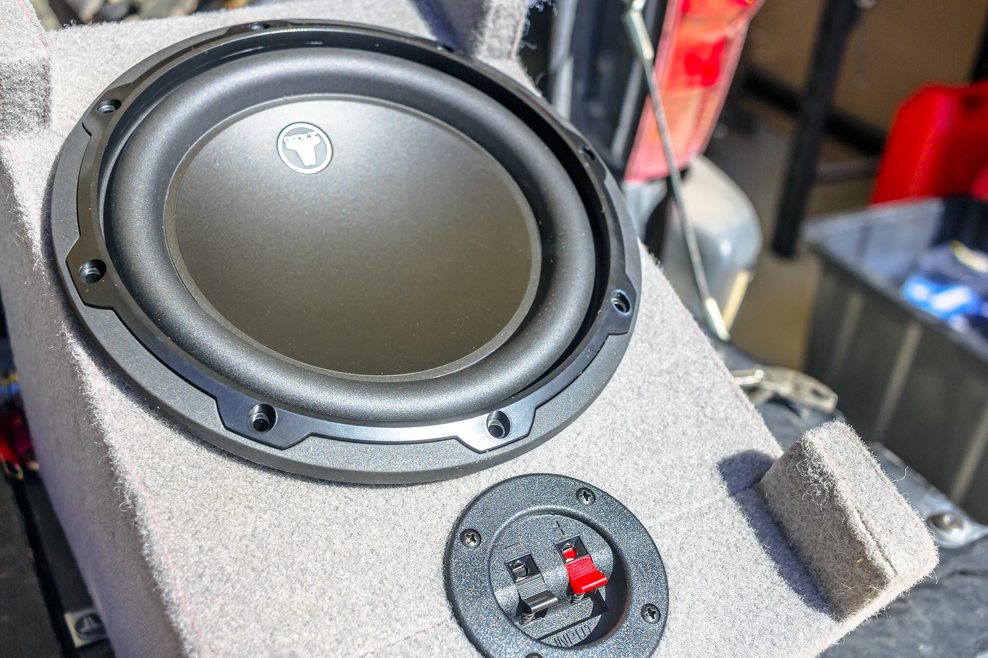 2007 Toyota Tacoma adds new speakers 
