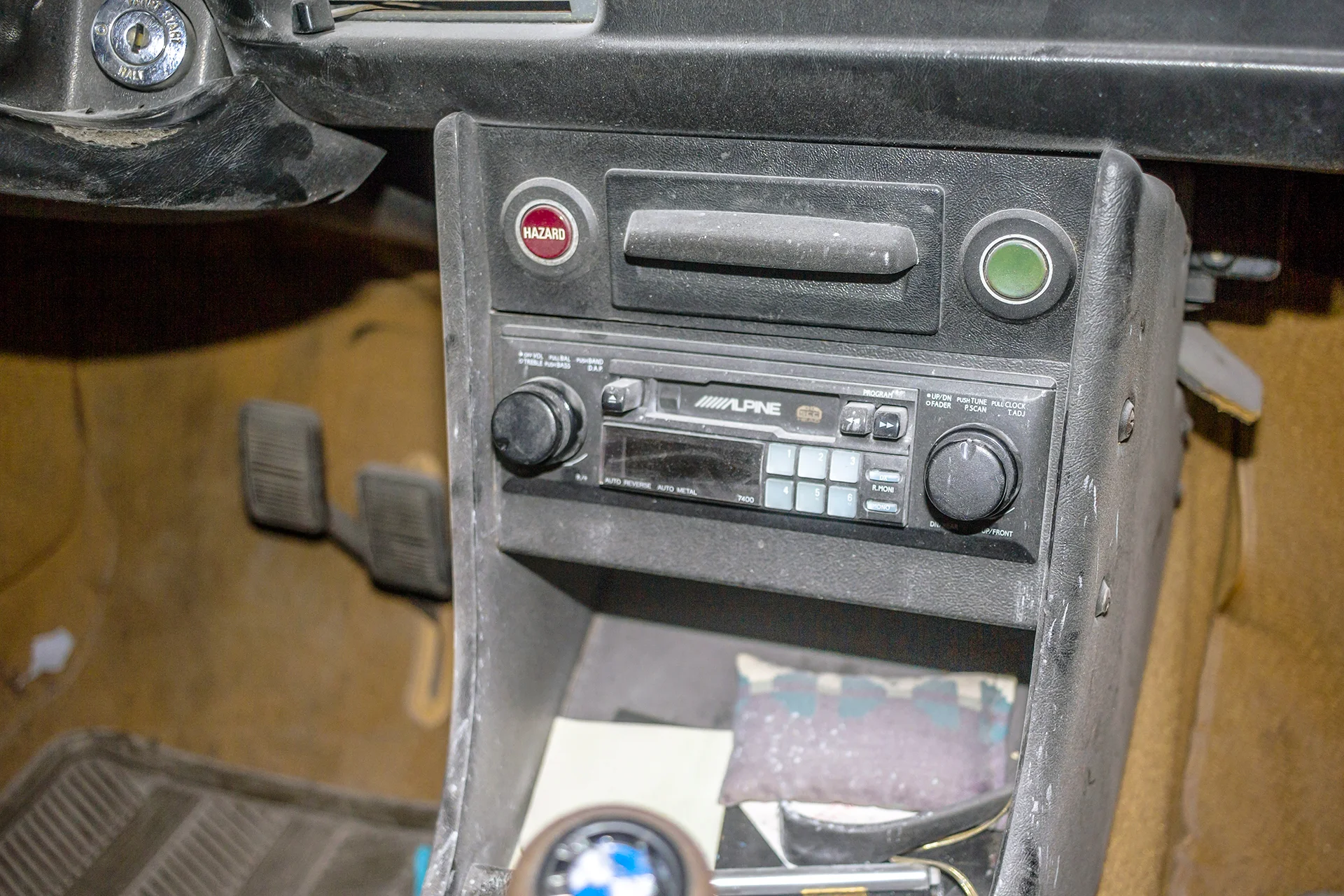 1976 BMW 2002 Original Aftermarket Radio.jpg